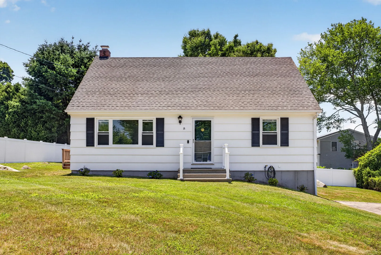 8 Pleasant Street Photo 1