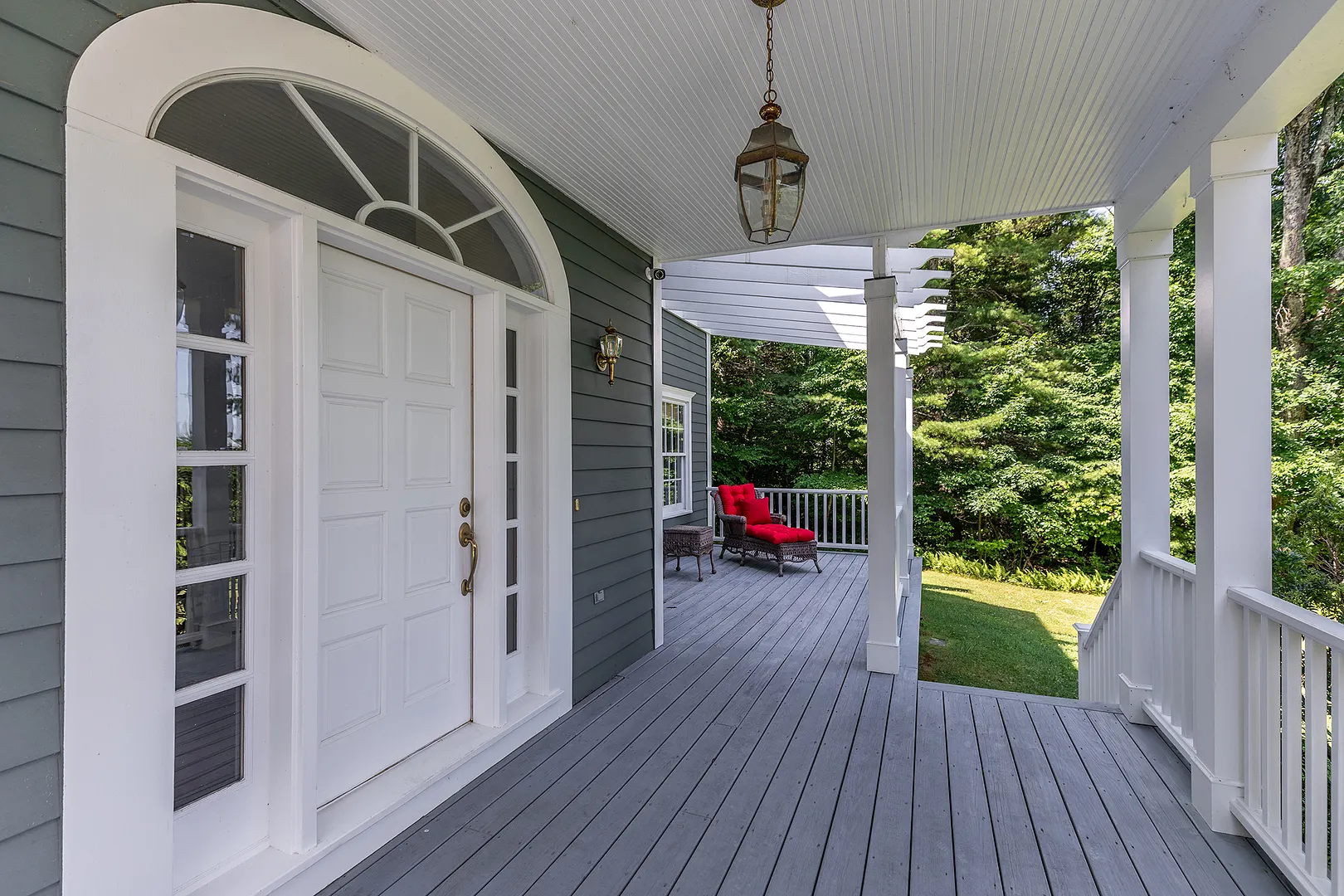 37 Woodruff Lane Photo 2