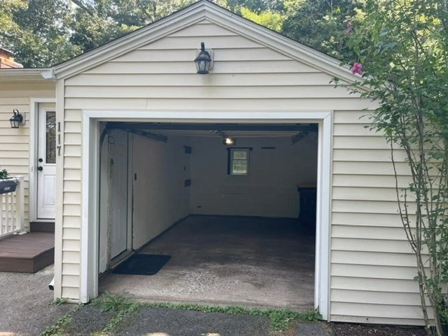 117 Hazardville Rd Photo 20