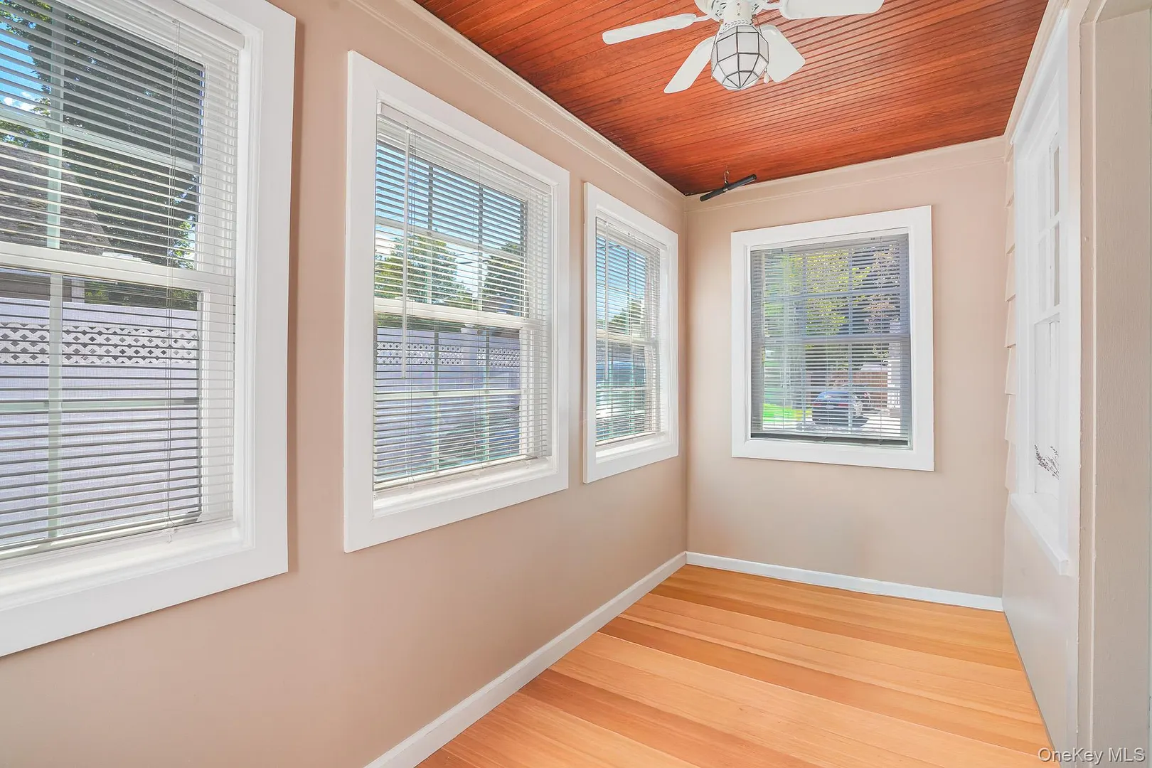 4 Crestwood Boulevard Photo 7