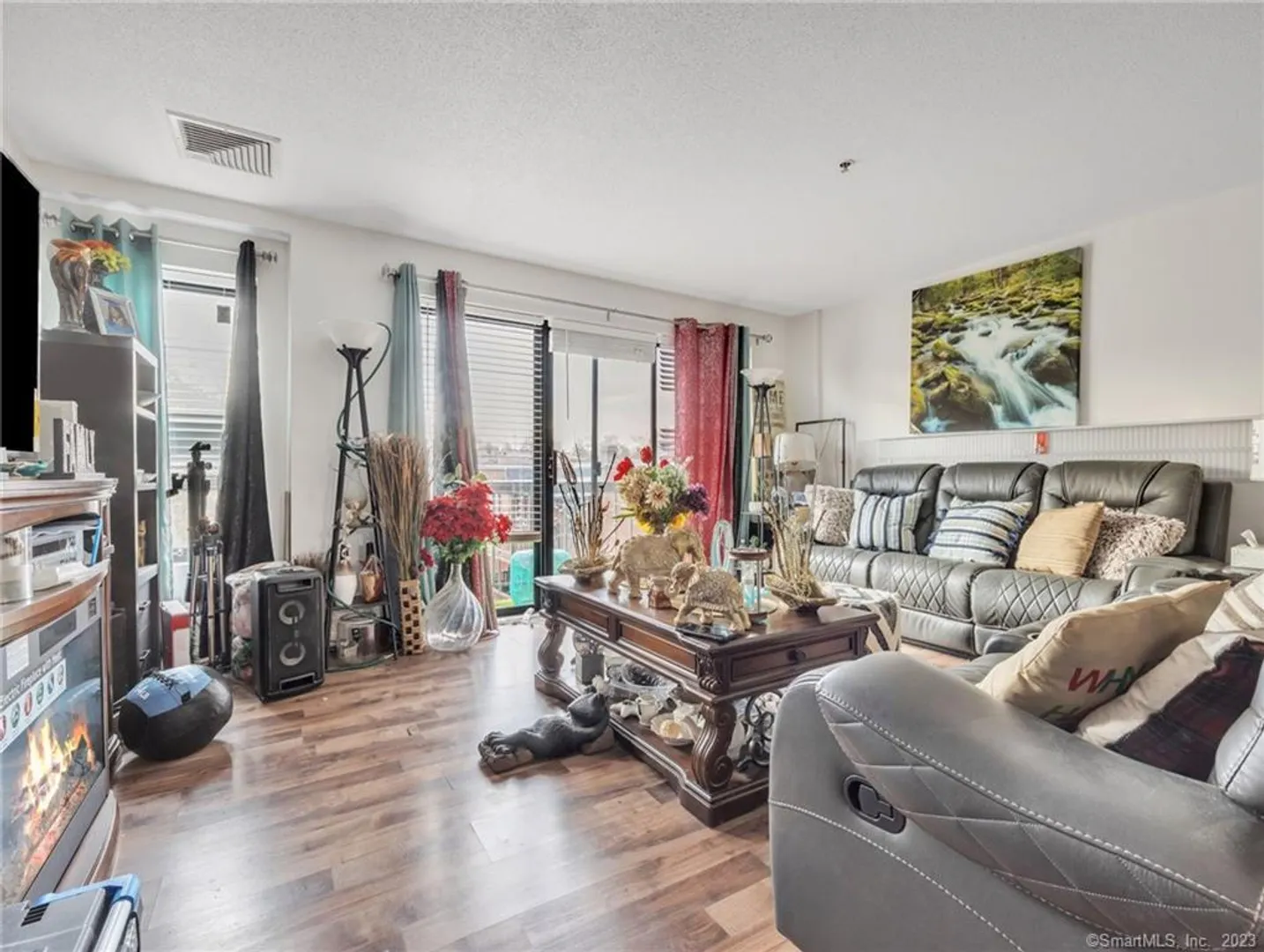 213 Franklin Avenue  #405 Photo 9