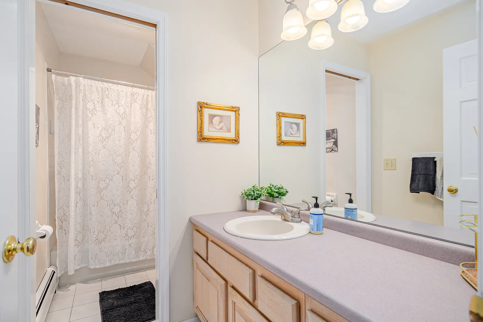 20 Laura Drive Photo 24