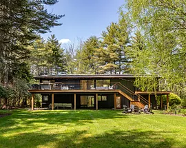 94 Washinee Heights Road
