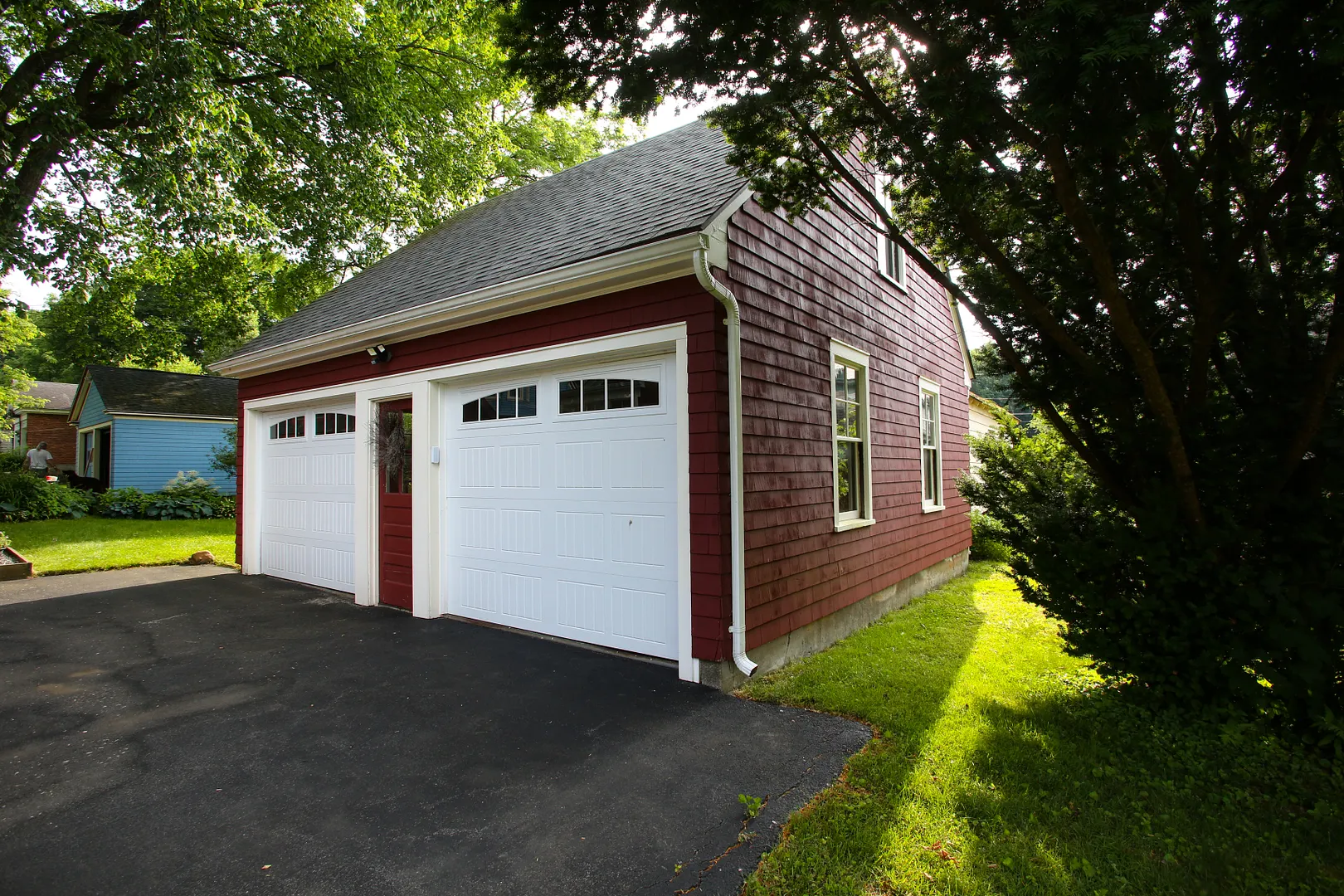 55 Marion Ave Photo 28