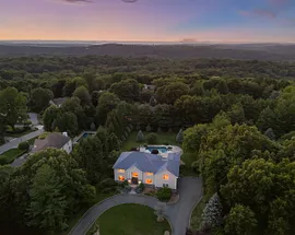 10 Crestview Drive