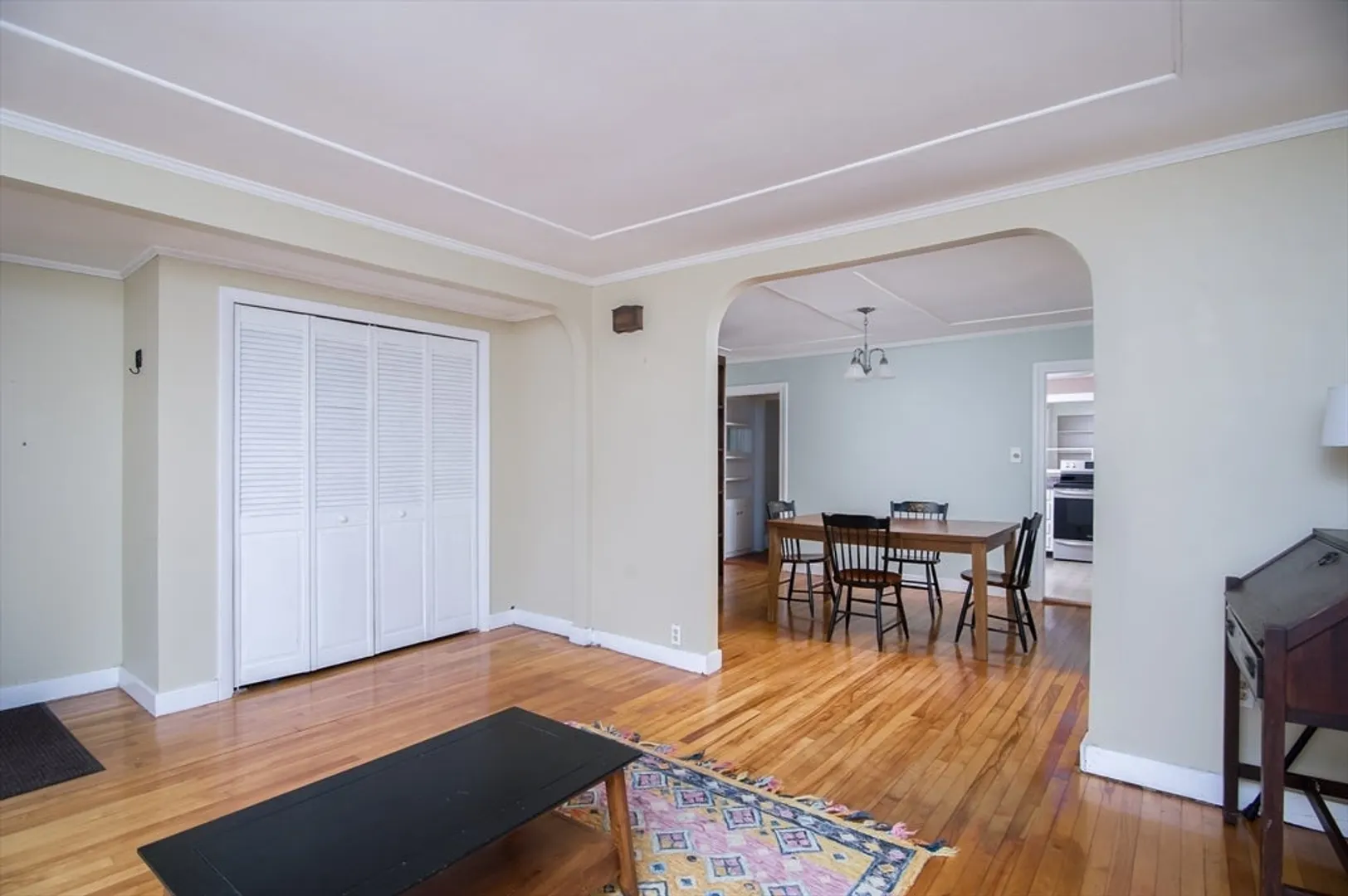 39 Bancroft St Photo 5