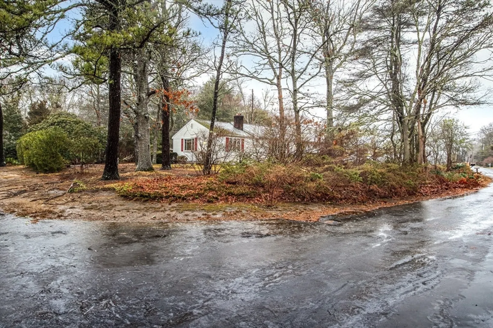 189 Guildford Rd Photo 32