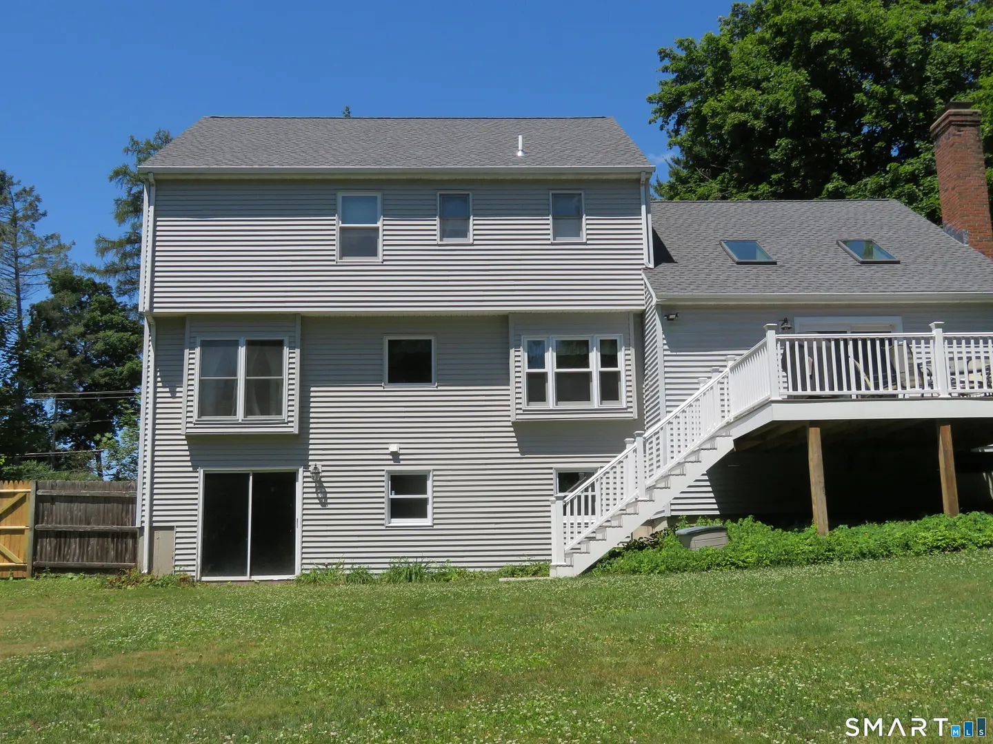 836 Wolf Hill Road Photo 25