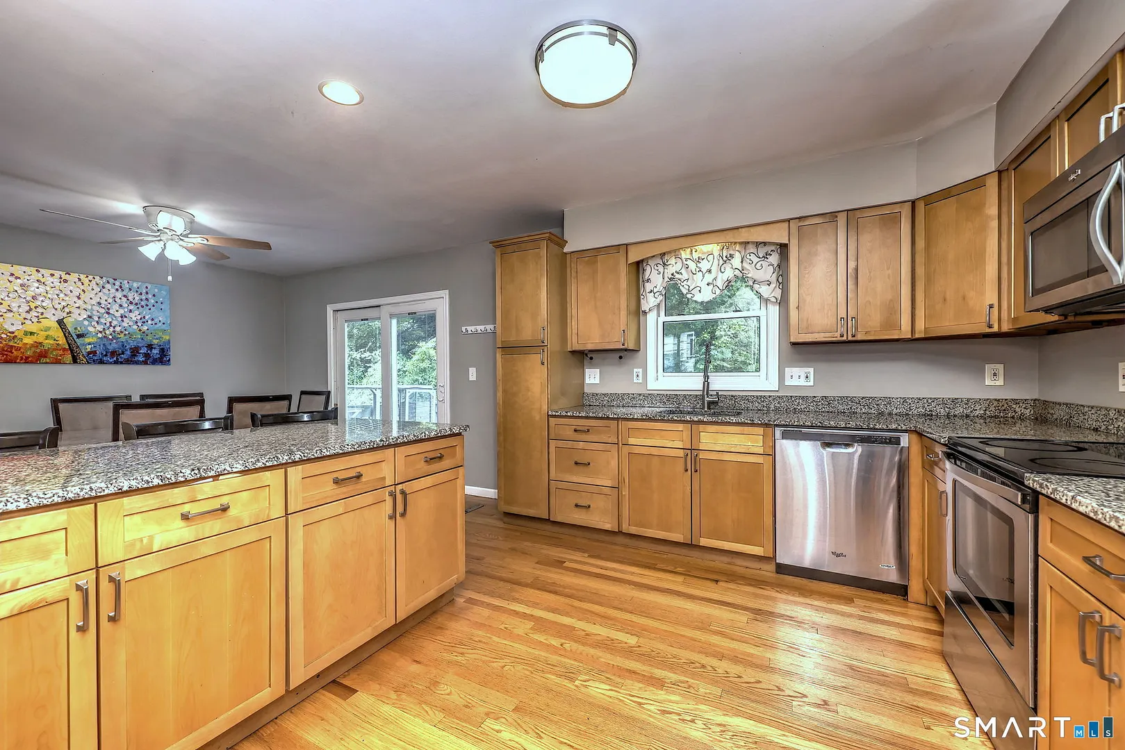 24 Farview Avenue Photo 9