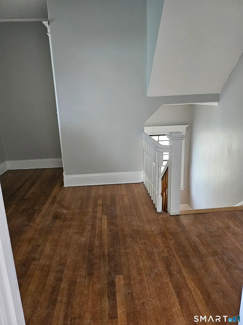 71 Campfield Avenue  #2nd floor Photo 1