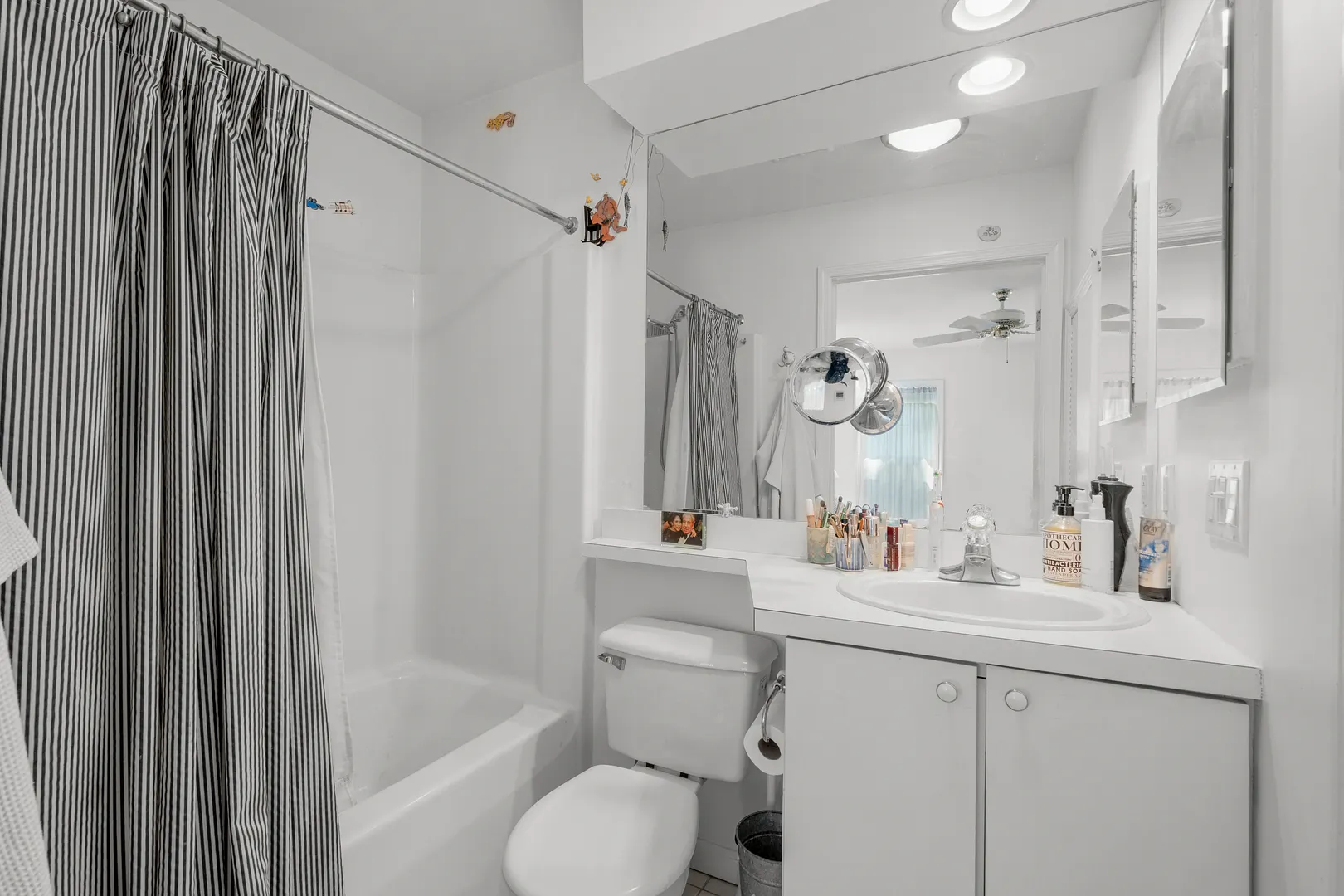 398 Cortlandt Avenue  #8 Photo 16