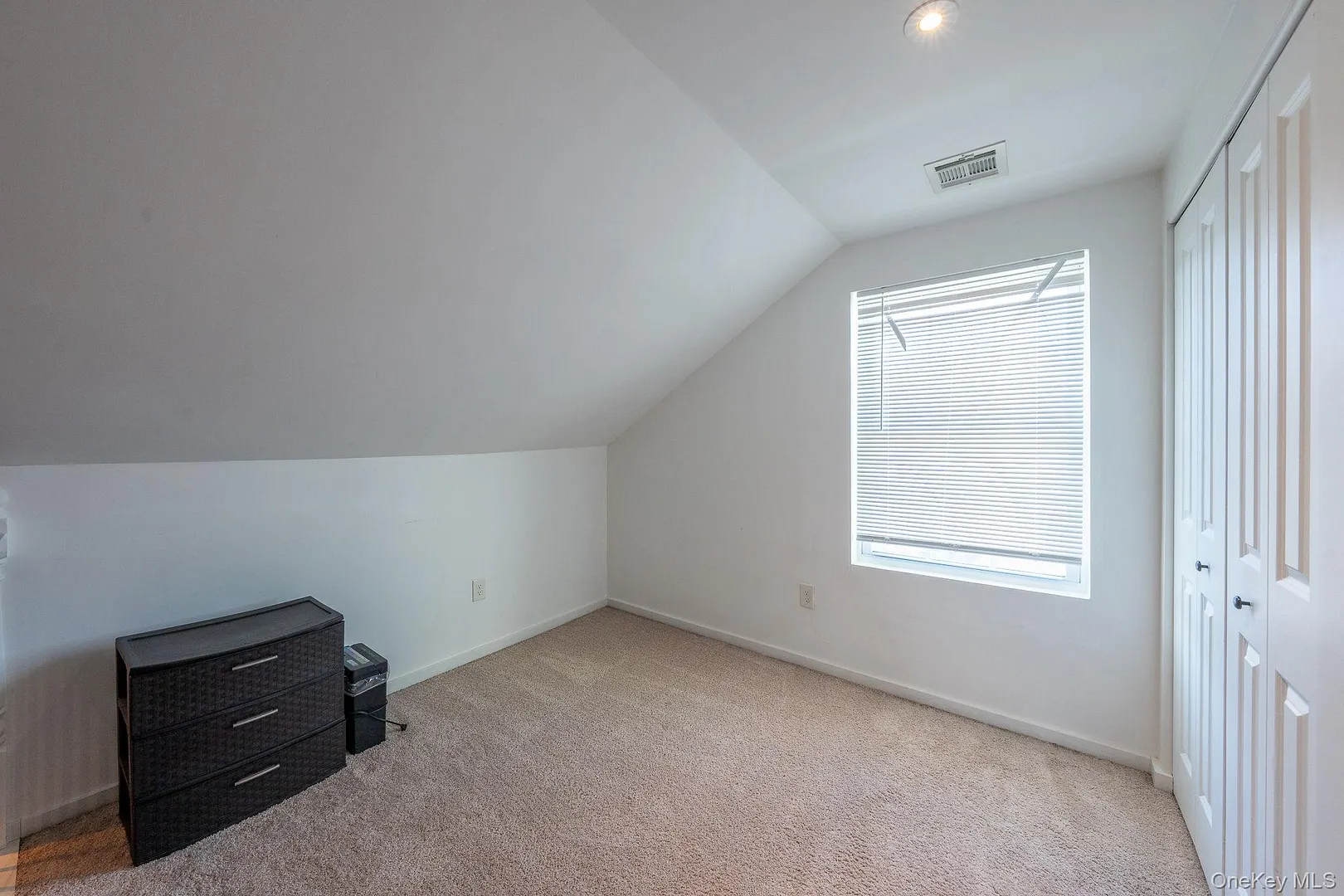 27 Walnut Street Photo 20