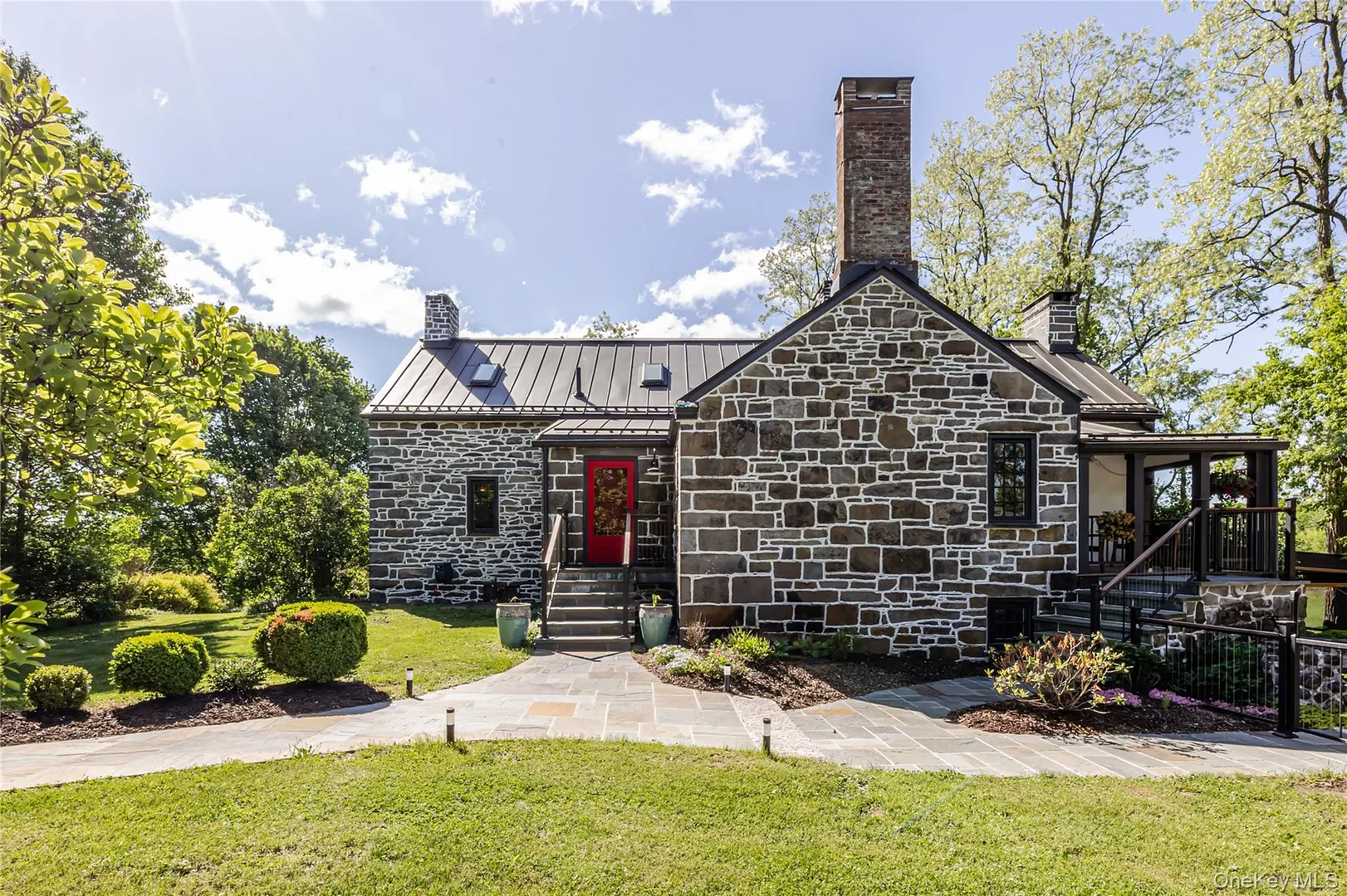 26 Roberson Avenue Photo 5