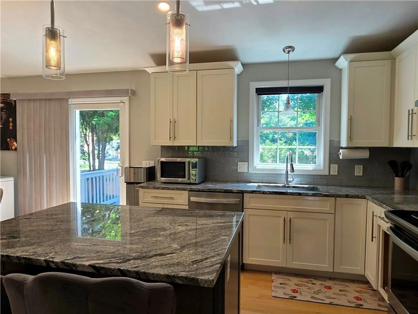 53 Herbert Street Photo 7