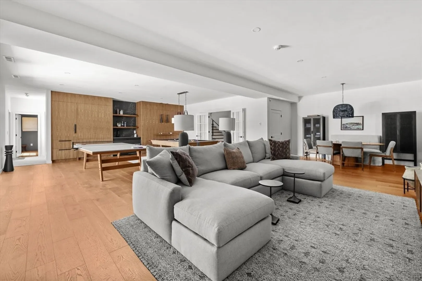 61 Green Avenue Photo 25