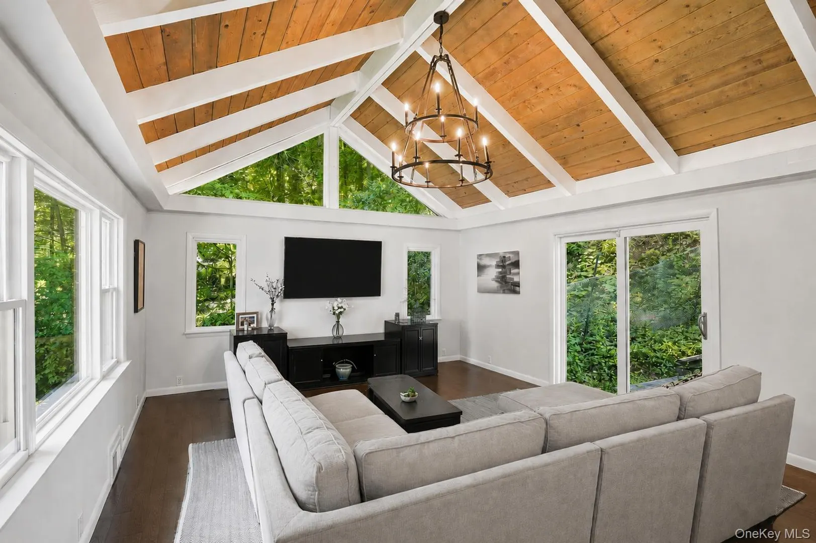 40 Windmill Road Photo 12