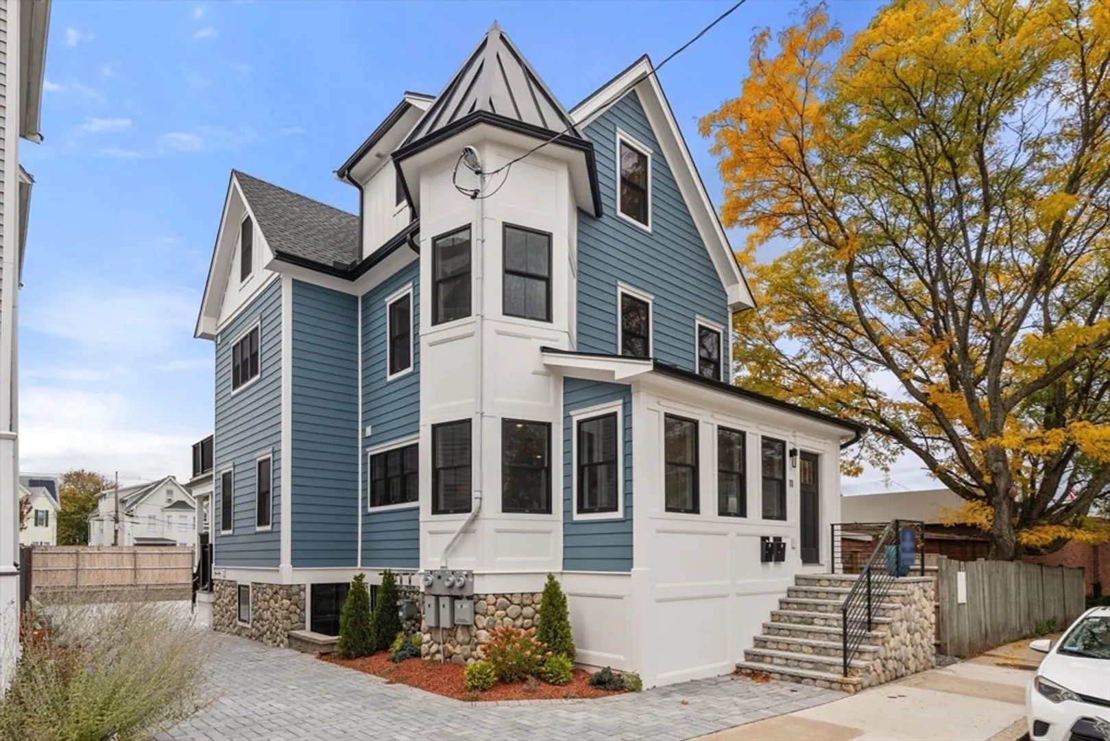 11 Macarthur Street  #B Photo 3
