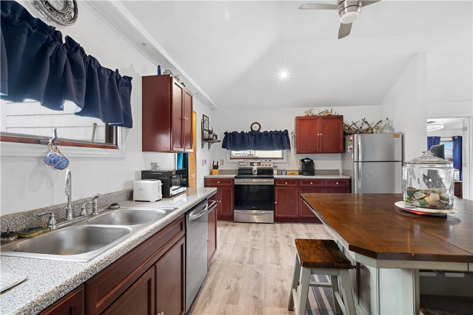 026 Pier Road Photo 29