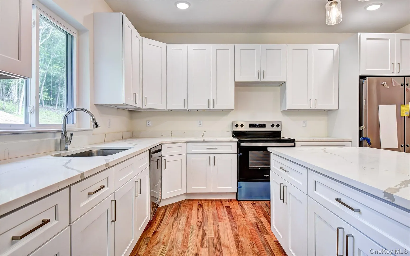 25 Tamarack Drive Photo 14