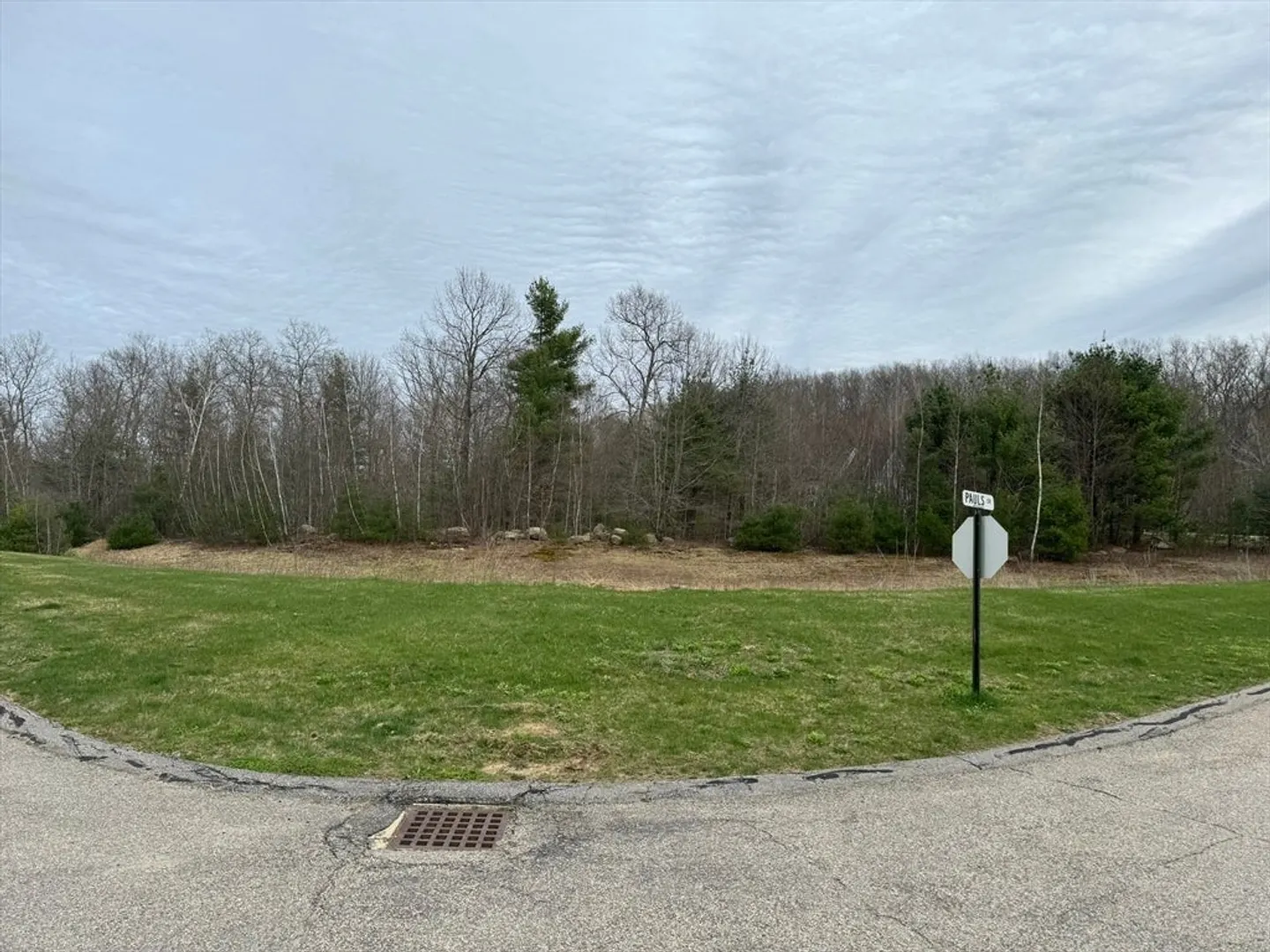 10 Pauls Dr Photo 4