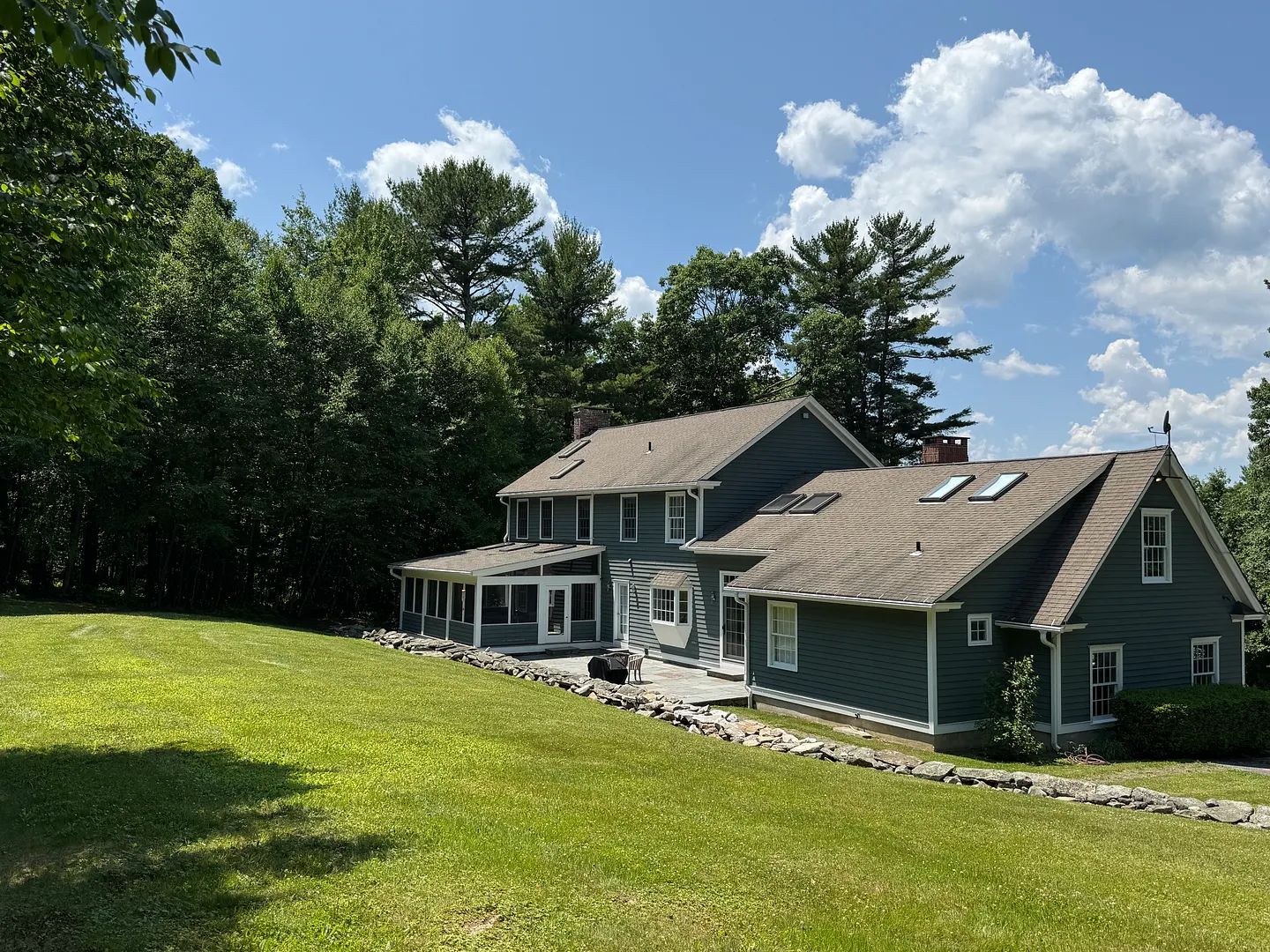 37 Woodruff Lane Photo 3