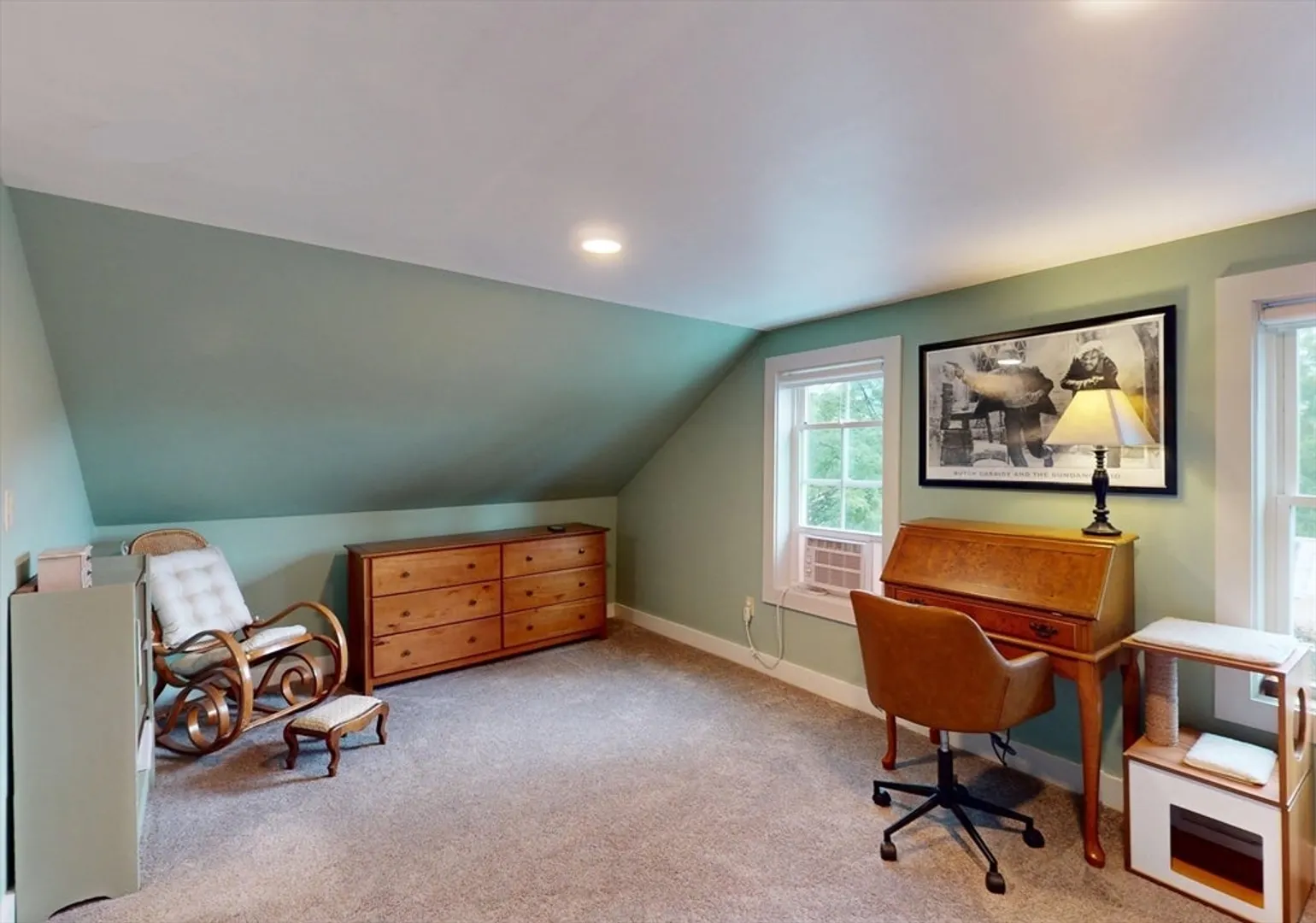 44 Green St Photo 21