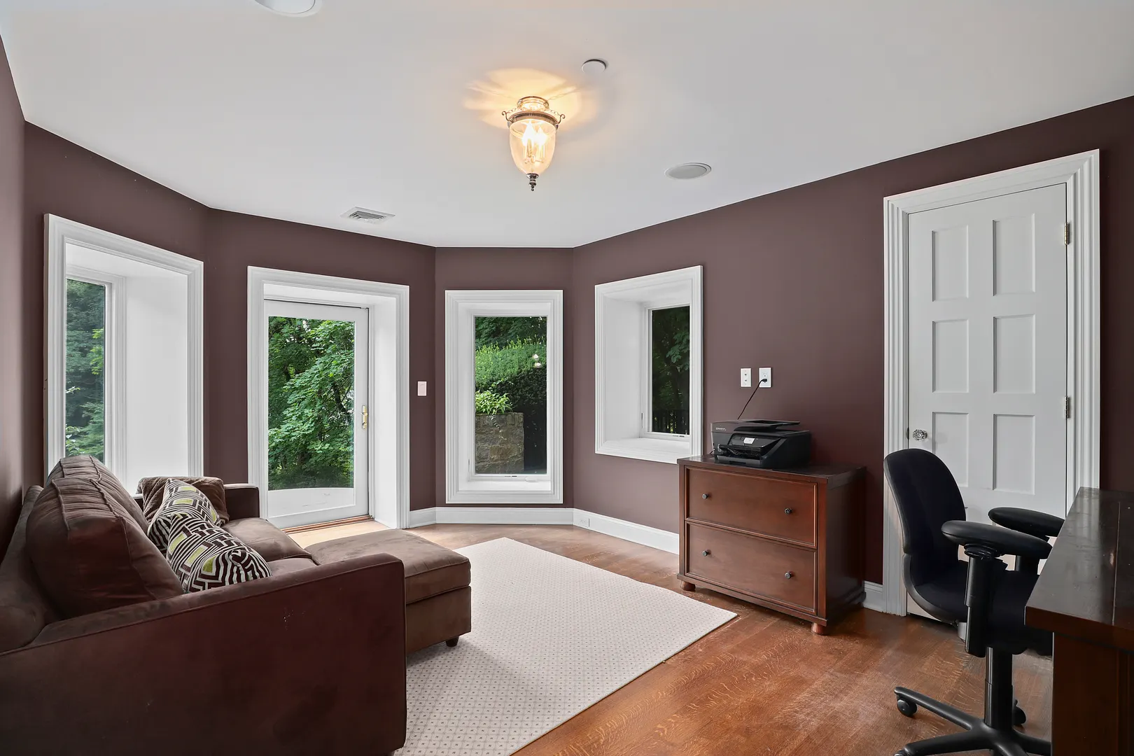383 Woodlands Road Photo 32