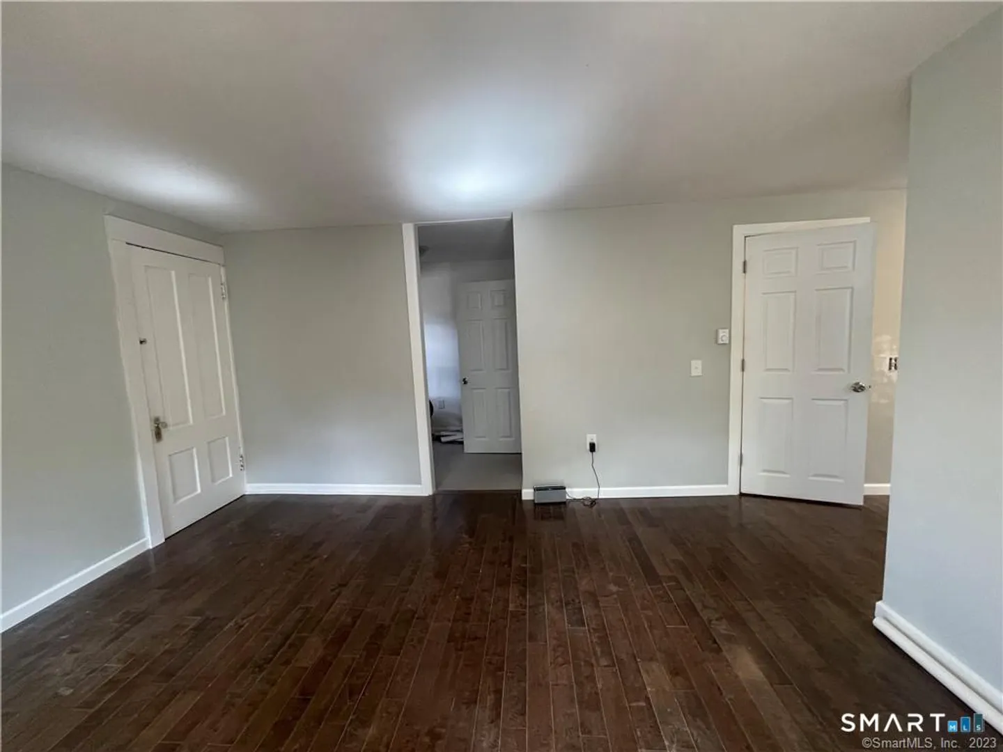 155 Riverside Drive Photo 6