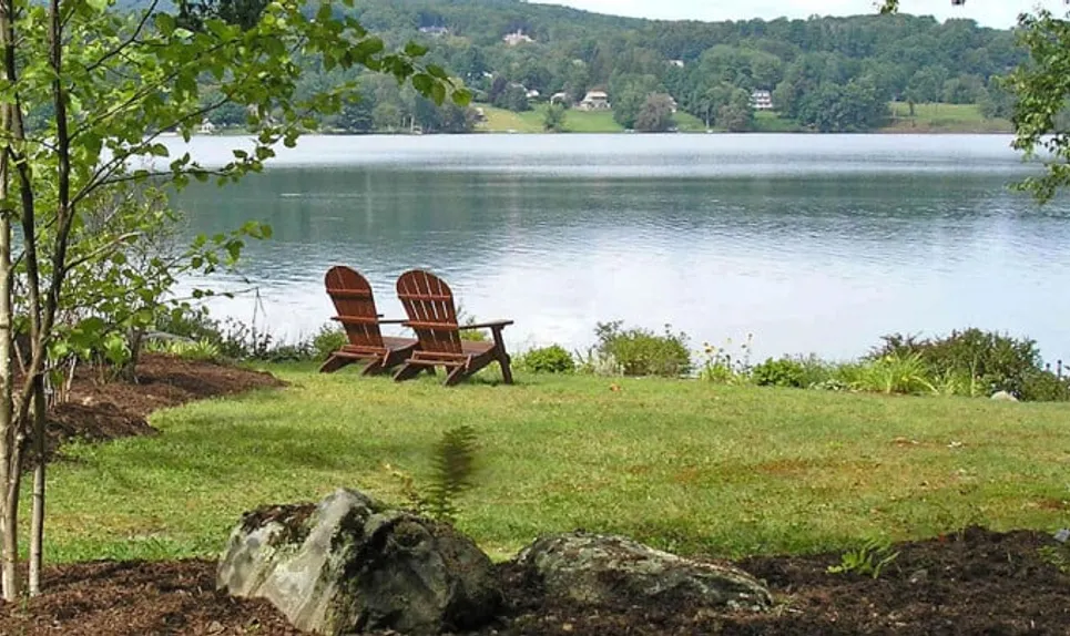 Lakeville>