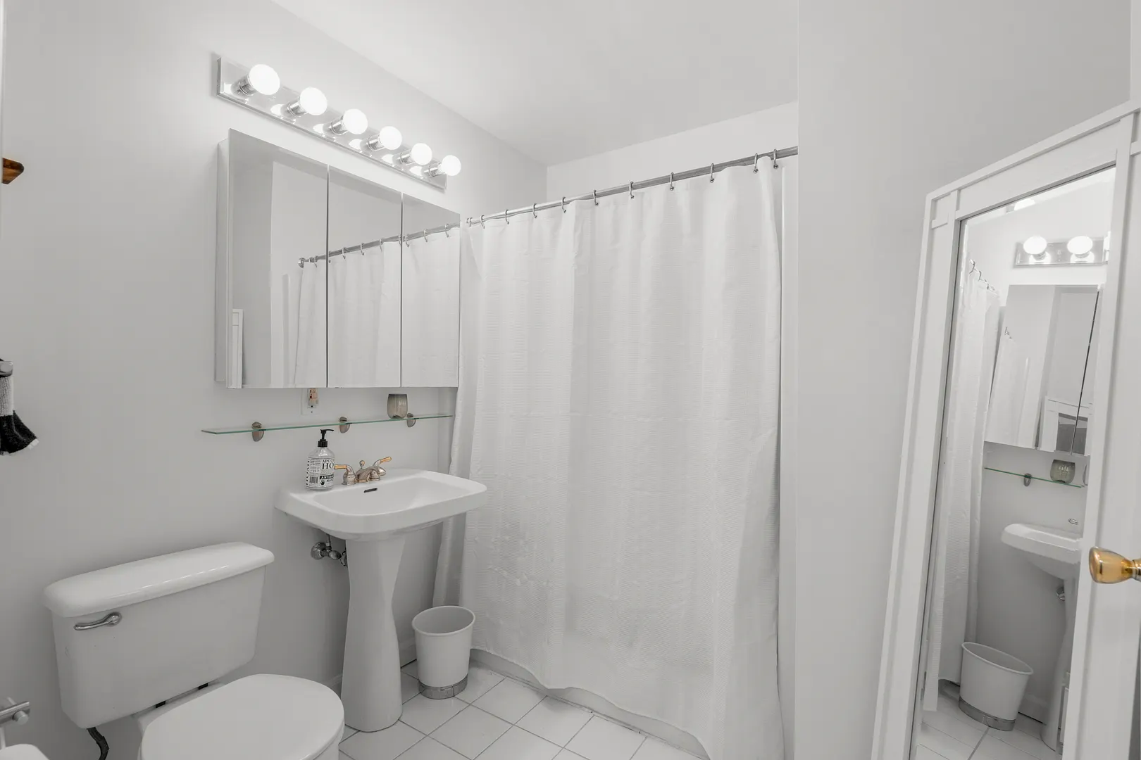 398 Cortlandt Avenue  #8 Photo 19
