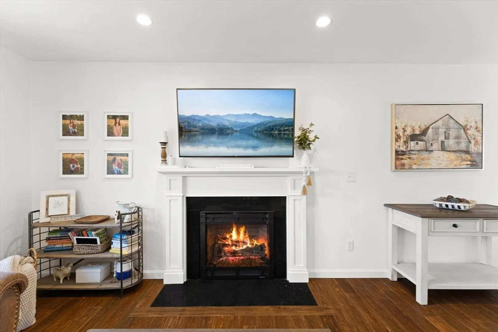 207 Oak St Photo 6