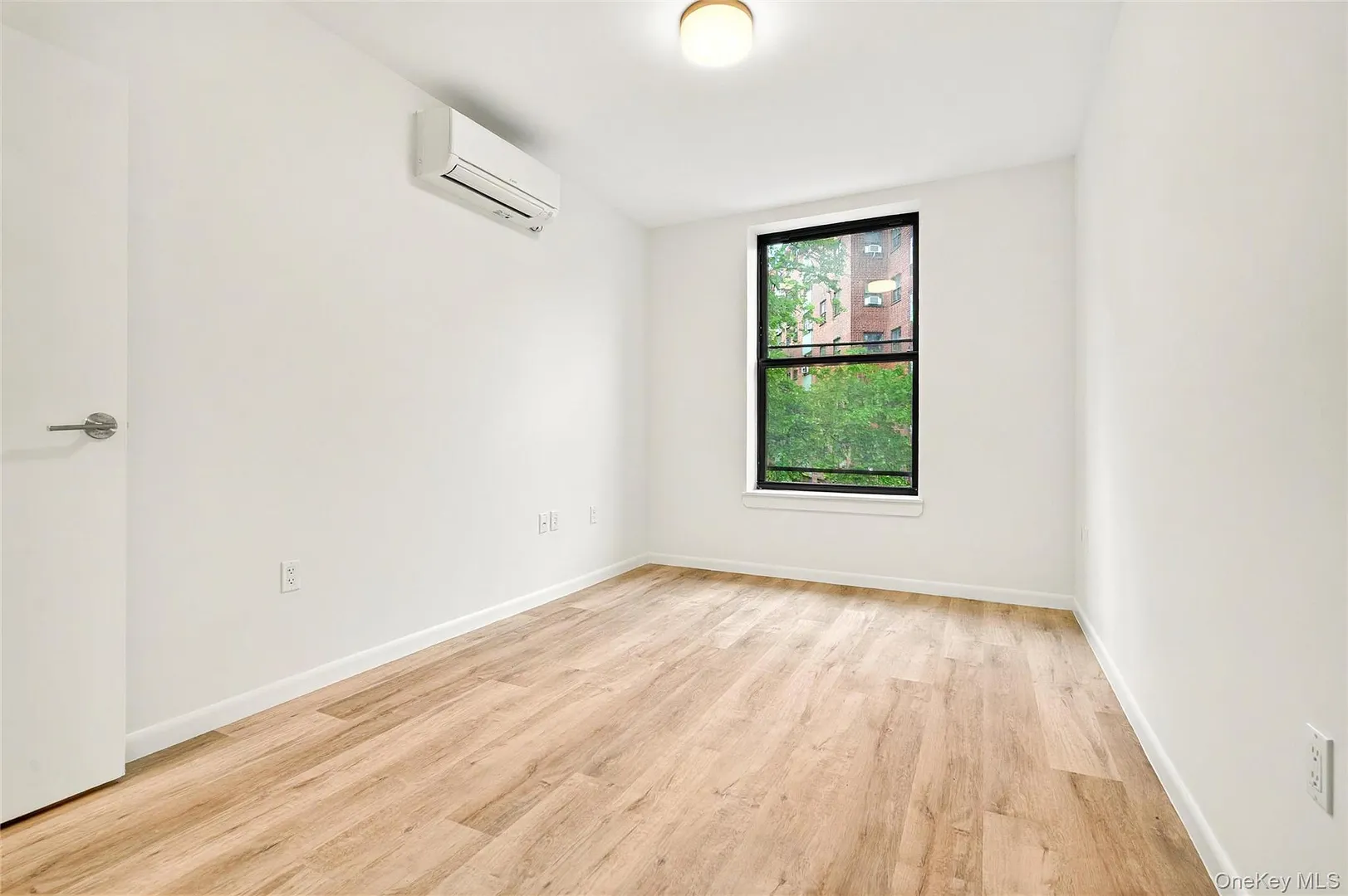 355 Bronx River Avenue  #1B Photo 17