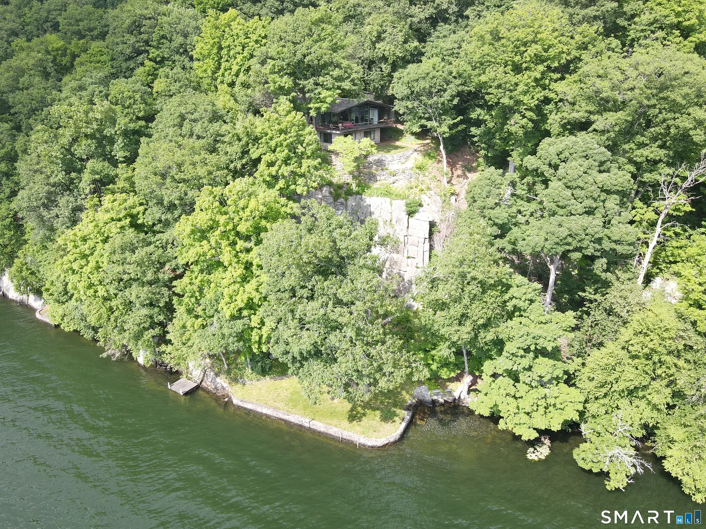 40 Sunset Drive Photo 2