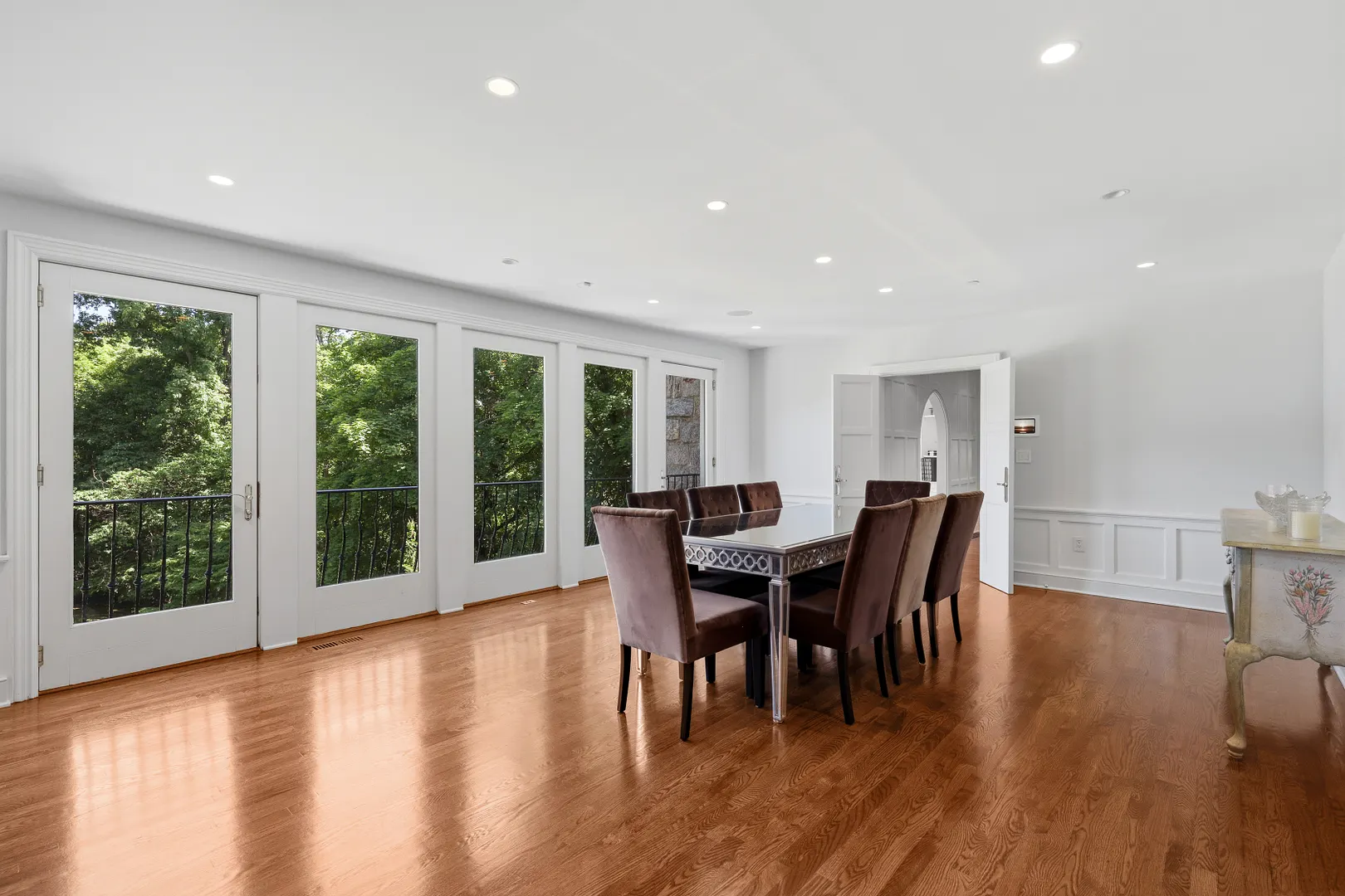 383 Woodlands Road Photo 13