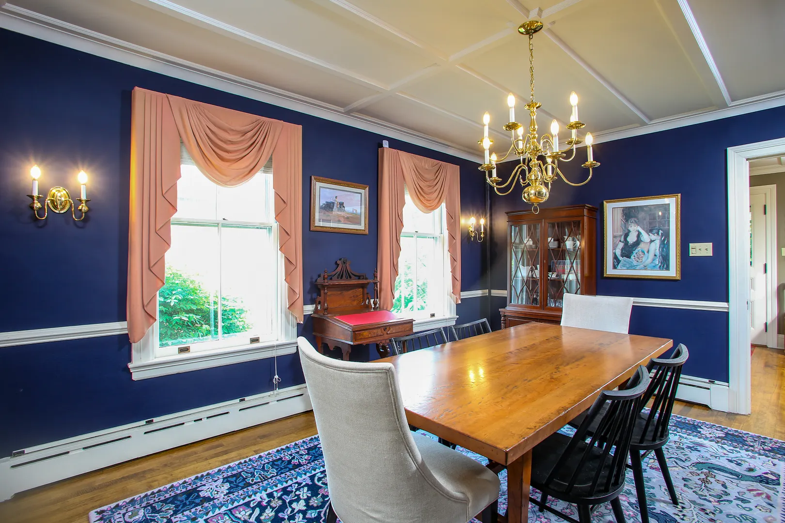 55 Marion Ave Photo 15