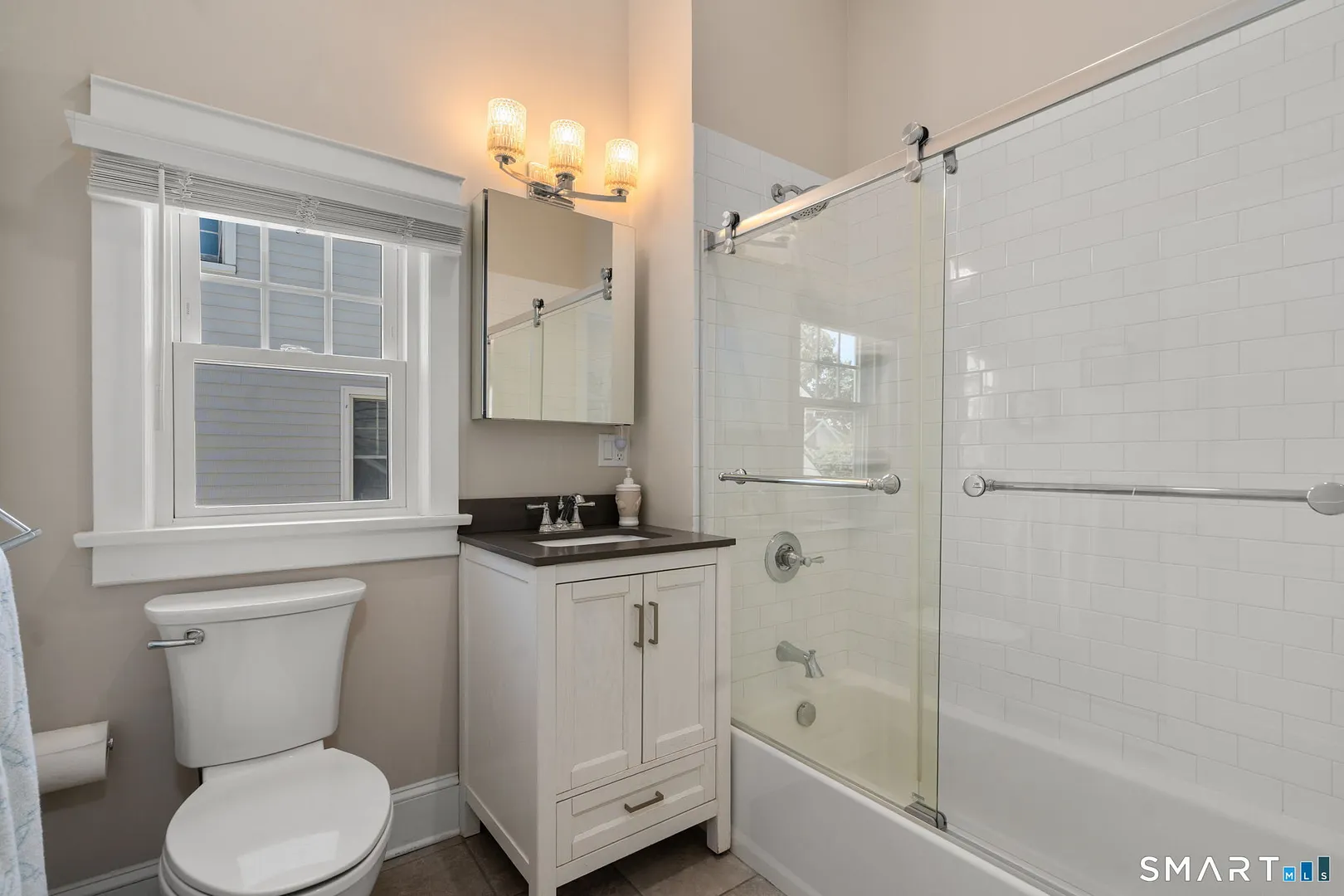 10 Marion Avenue Photo 24