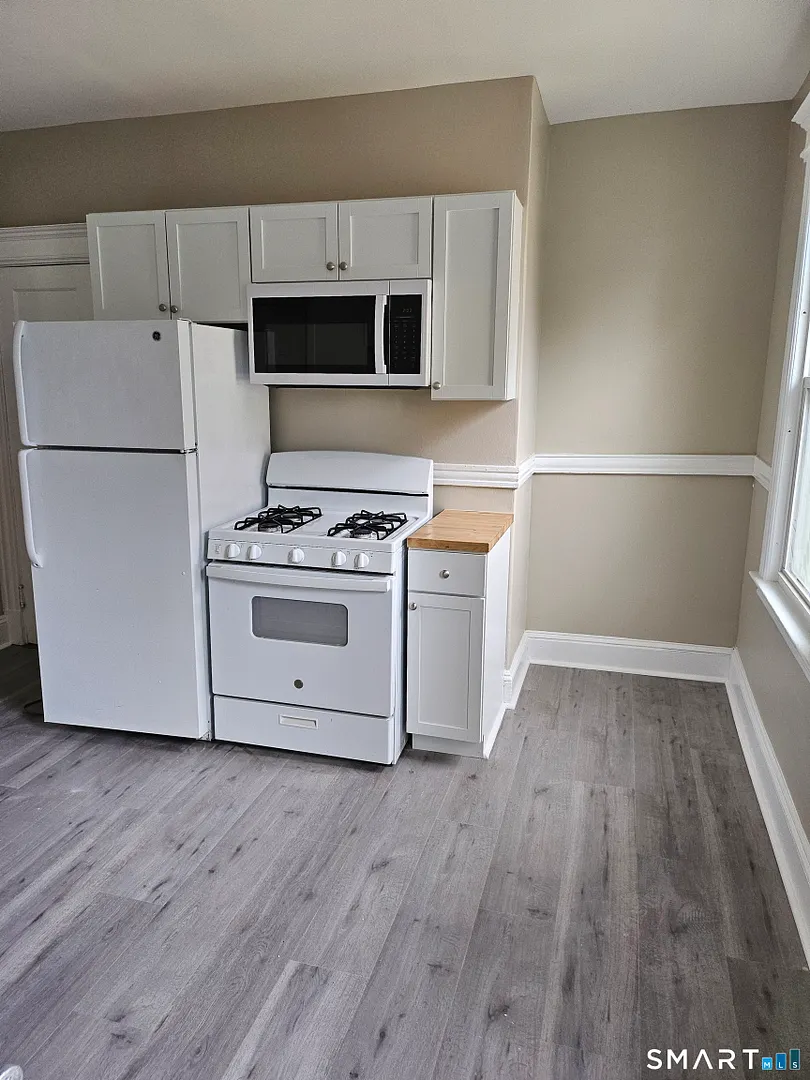 71 Campfield Avenue  #2nd floor Photo 9