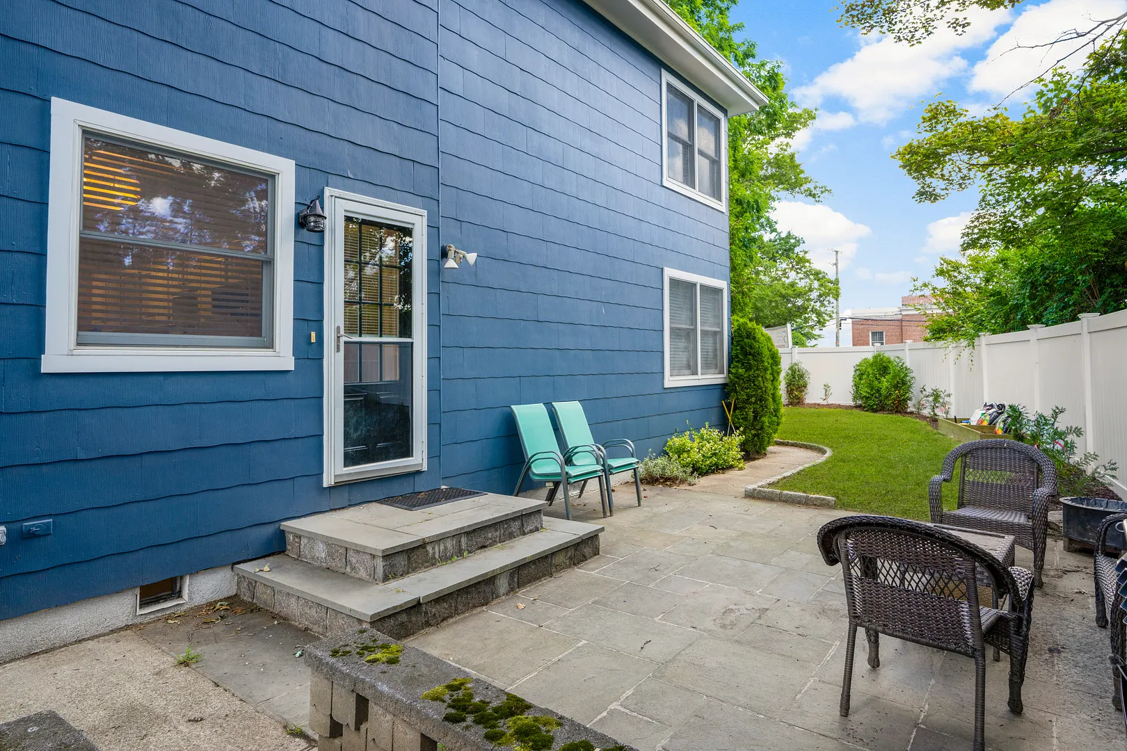 315 Maple Avenue Photo 29
