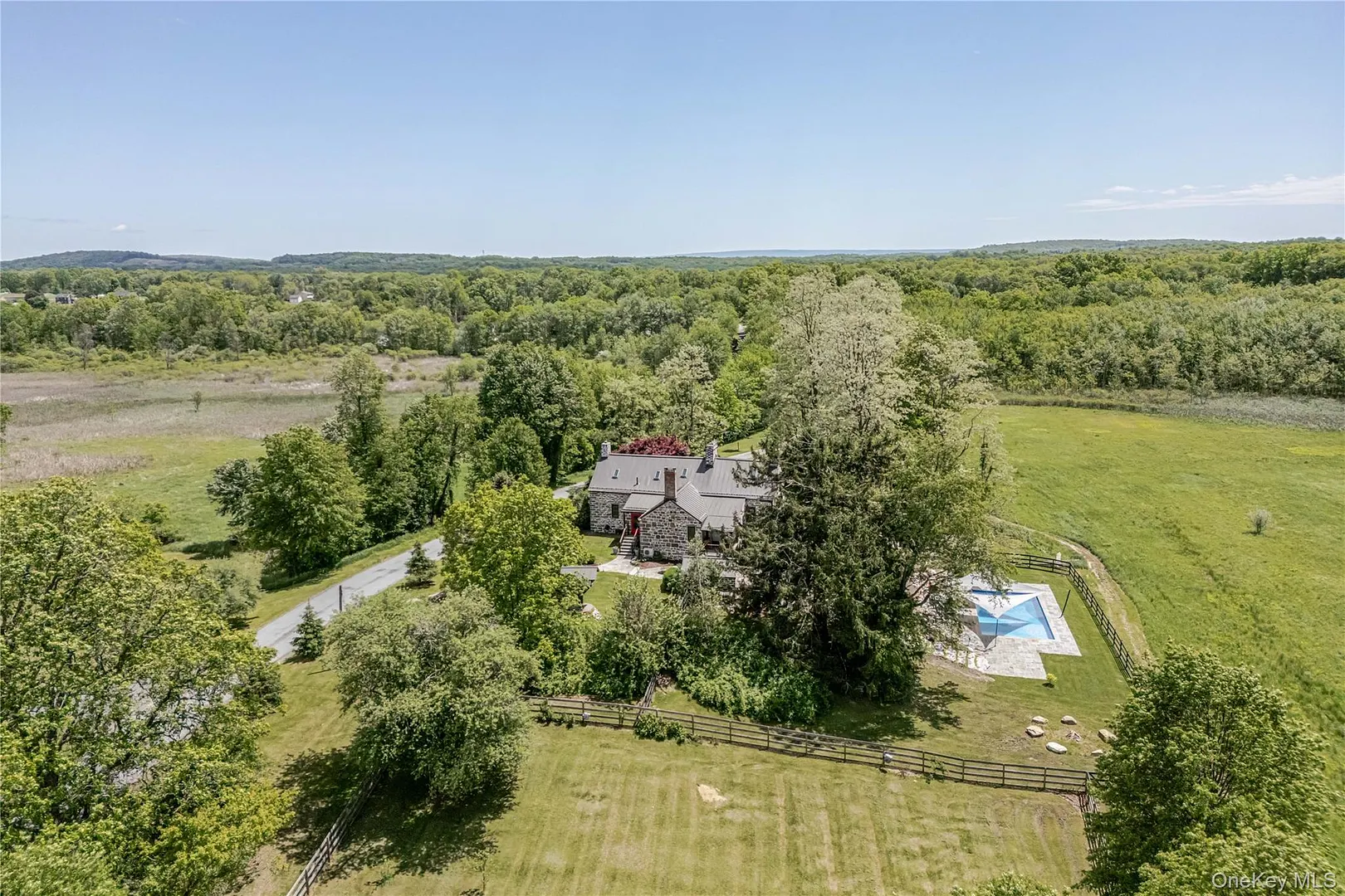 26 Roberson Avenue Photo 3
