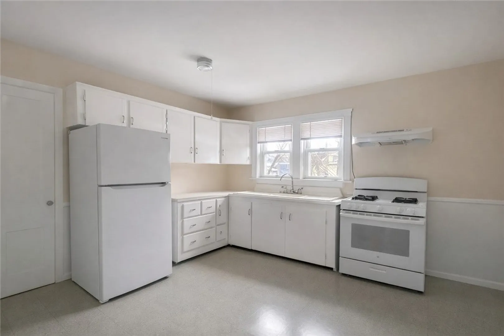 866 Weeden Street  #Rear Photo 6