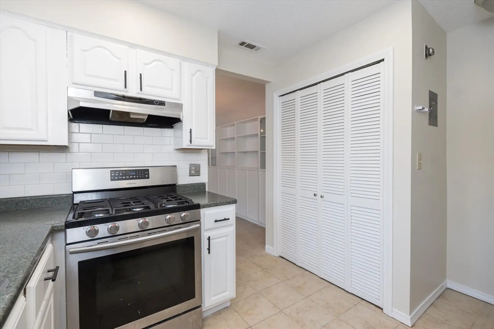 468 Island St #468 Photo 14