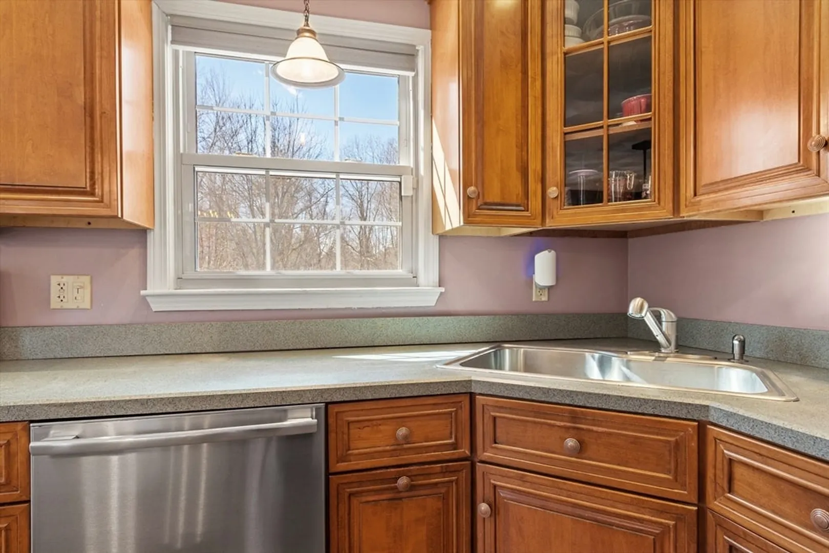 20 Village Dr Photo 6