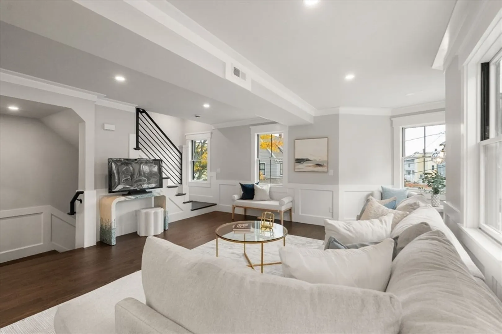 11 Macarthur Street  #B Photo 4