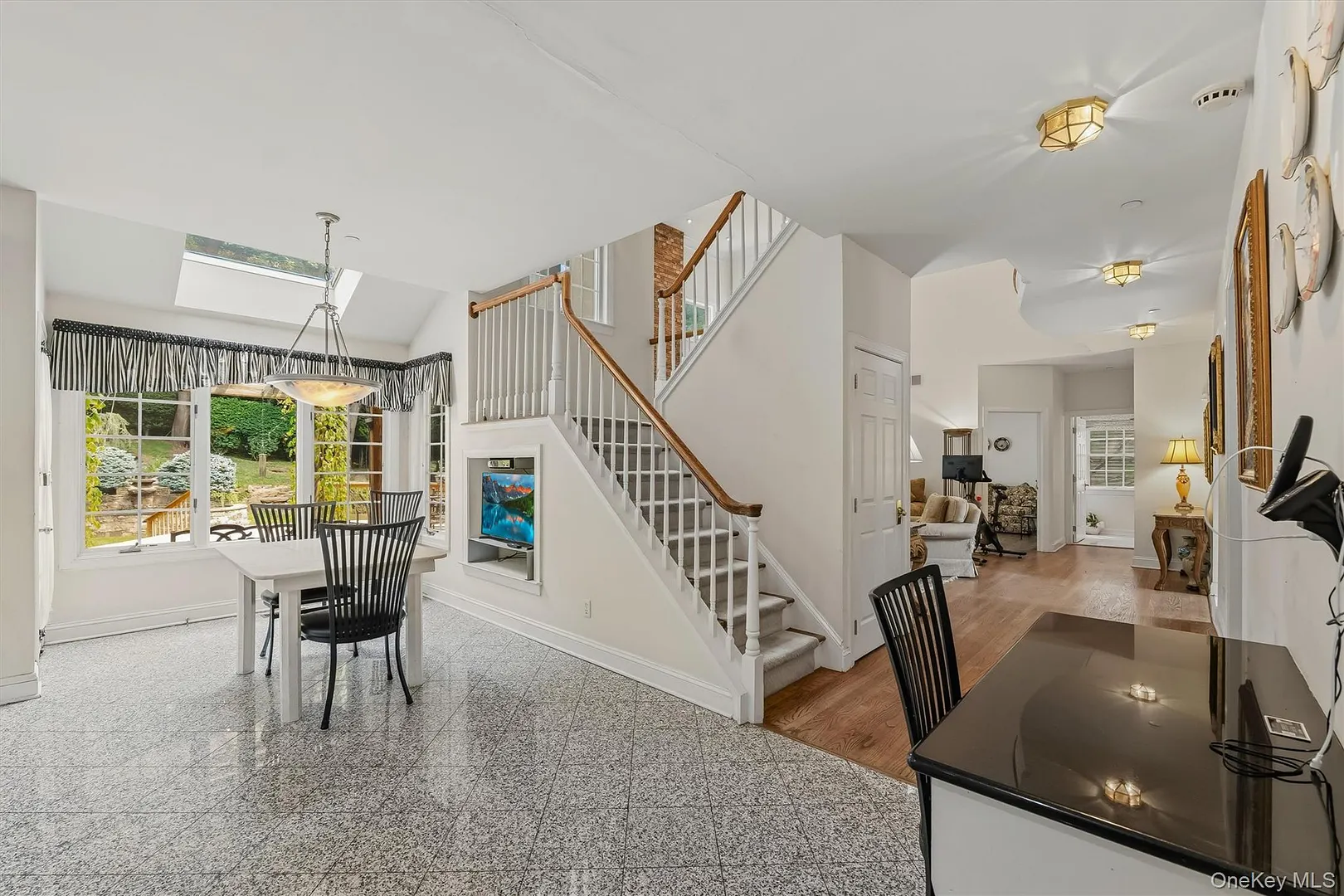143 Euclid Avenue Photo 13