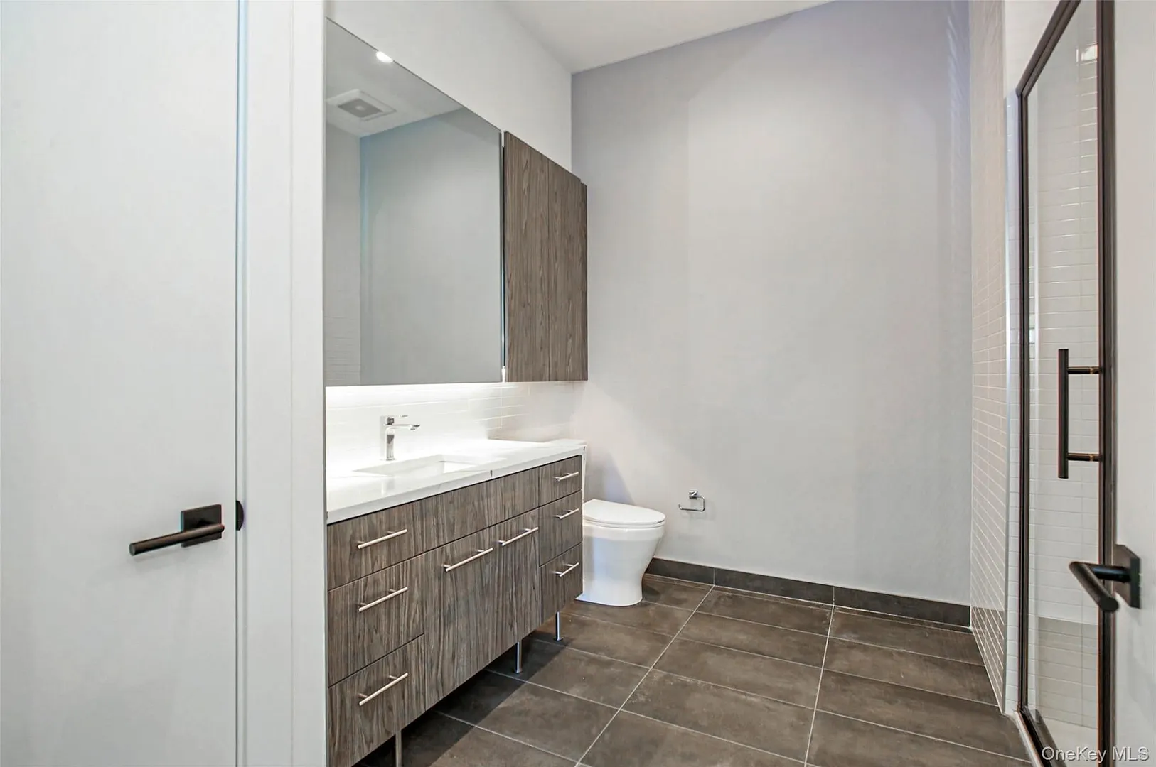 39 Washington Avenue  #205 Photo 11