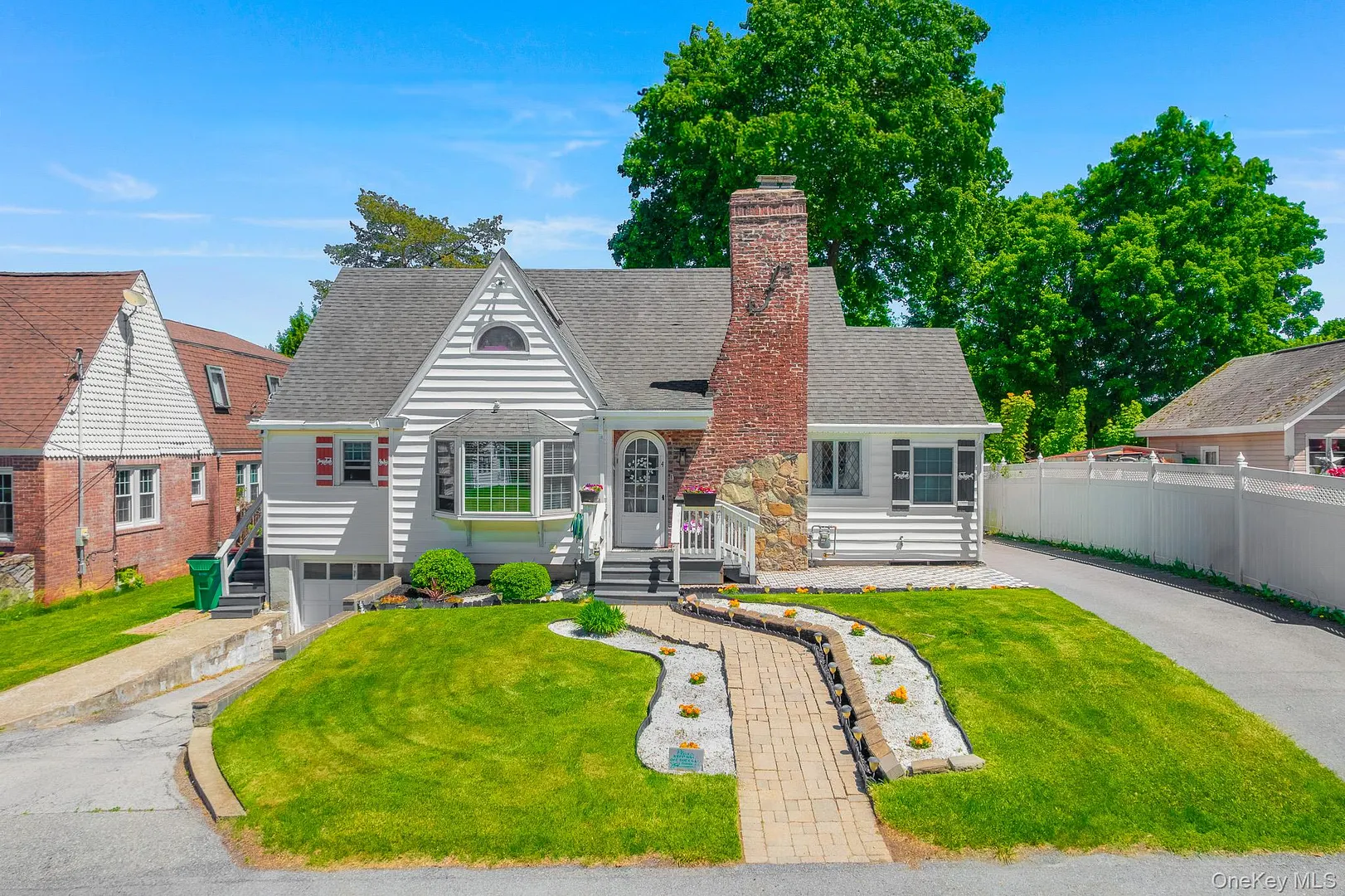 4 Crestwood Boulevard Photo 1