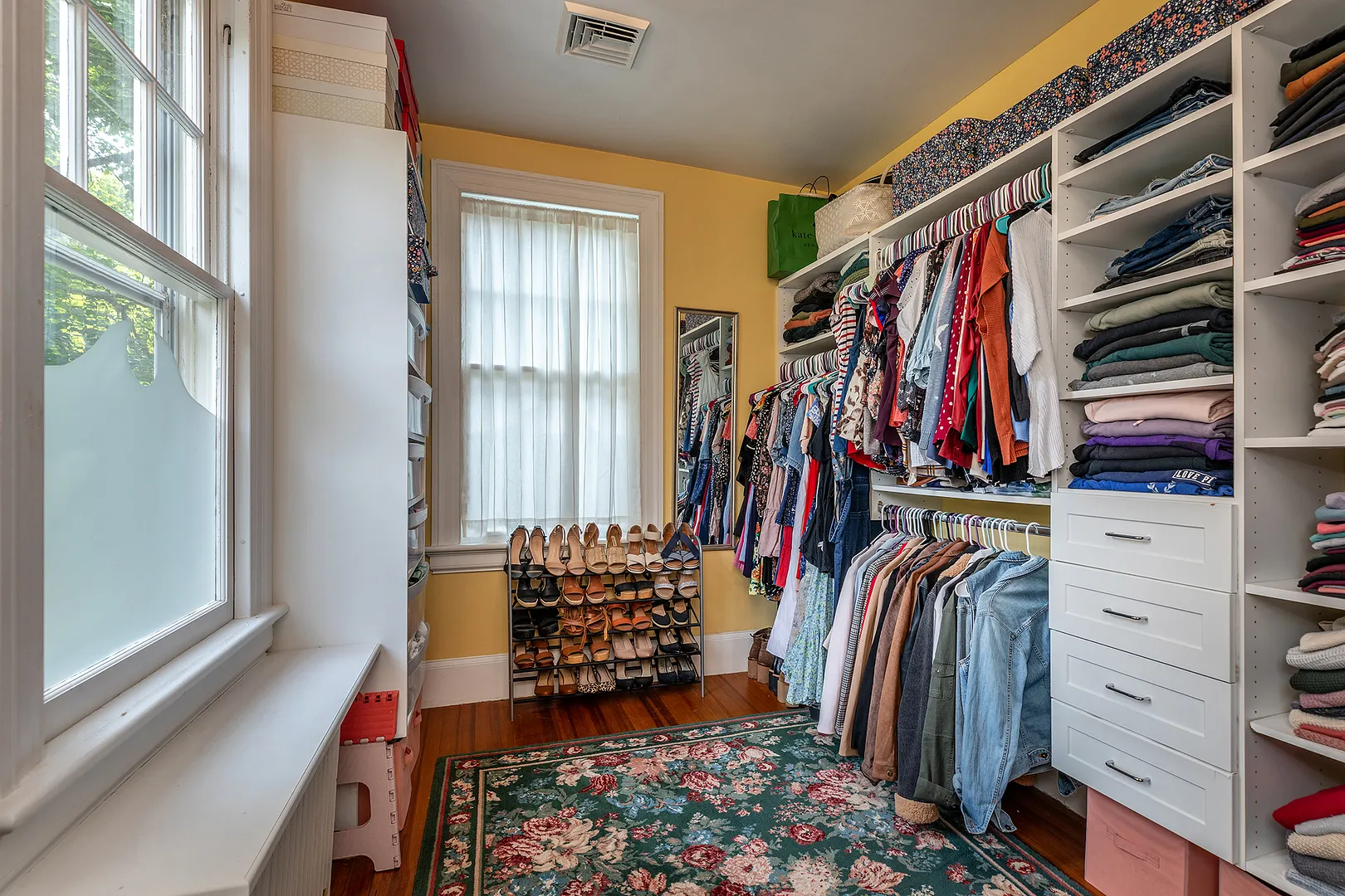 11 Pleasant Street Photo 24