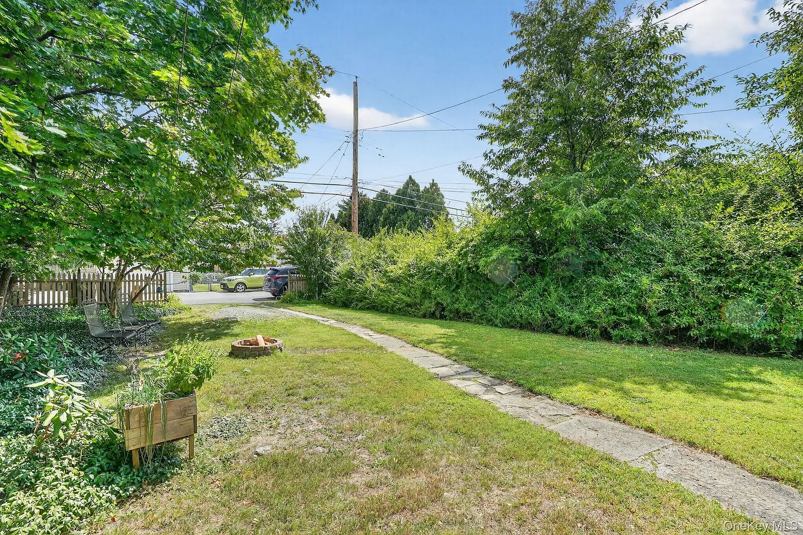 176 S Grand Avenue Photo 17
