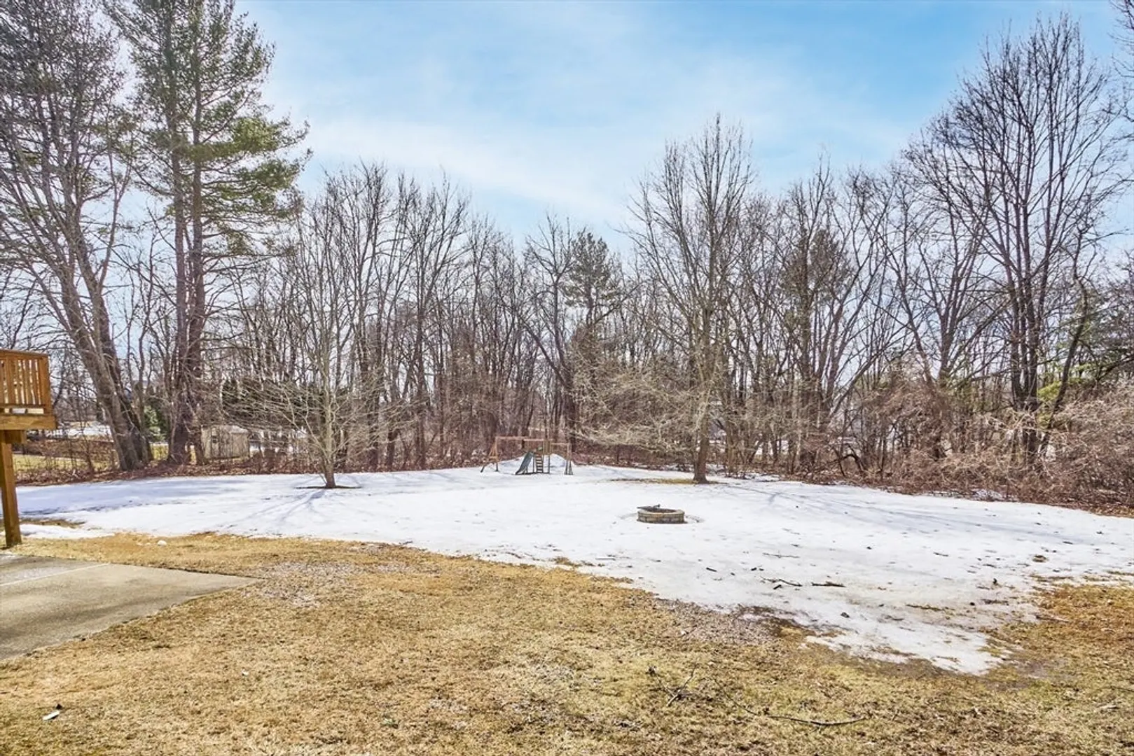 20 Village Dr Photo 36