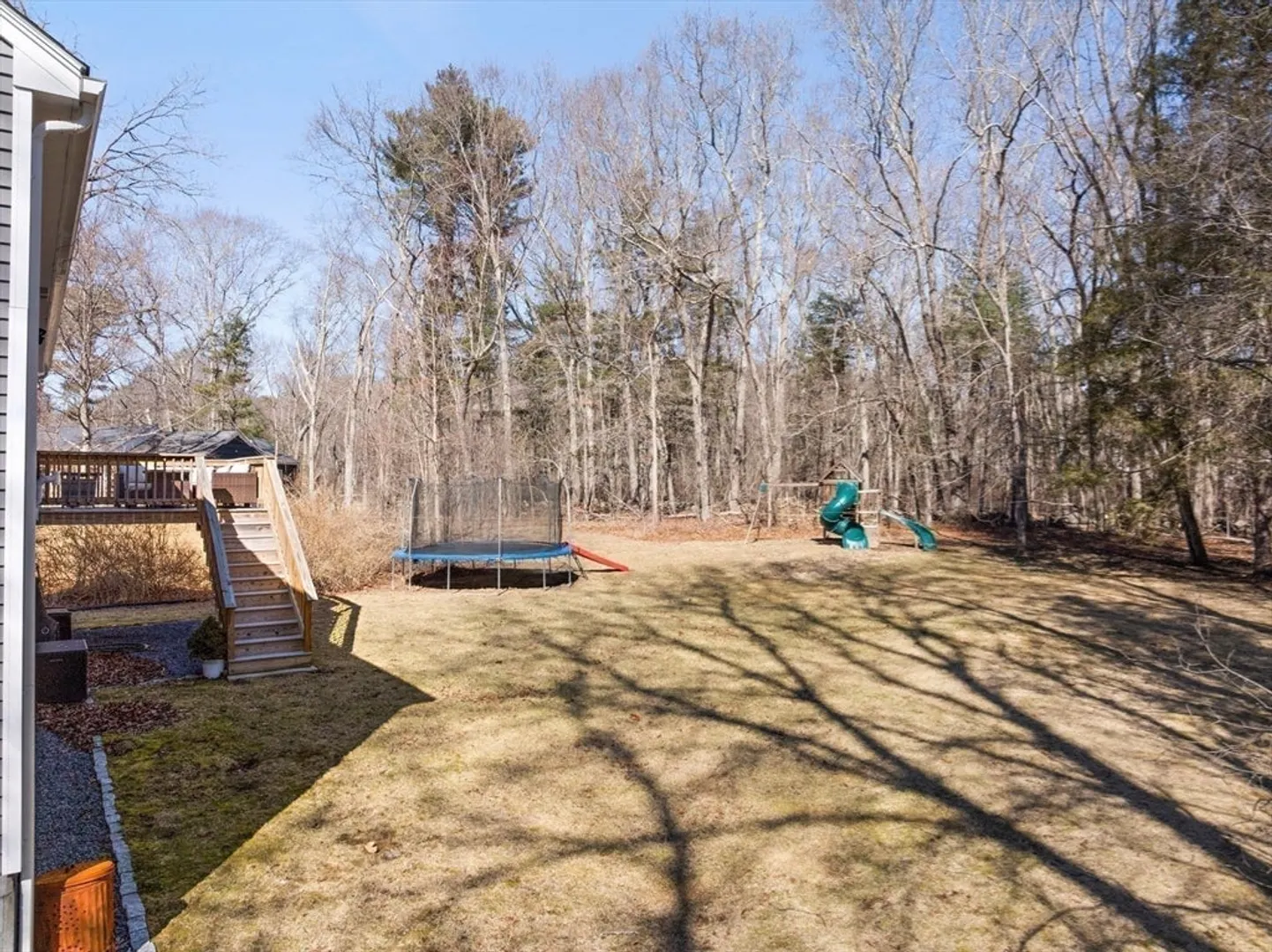 207 Oak St Photo 37